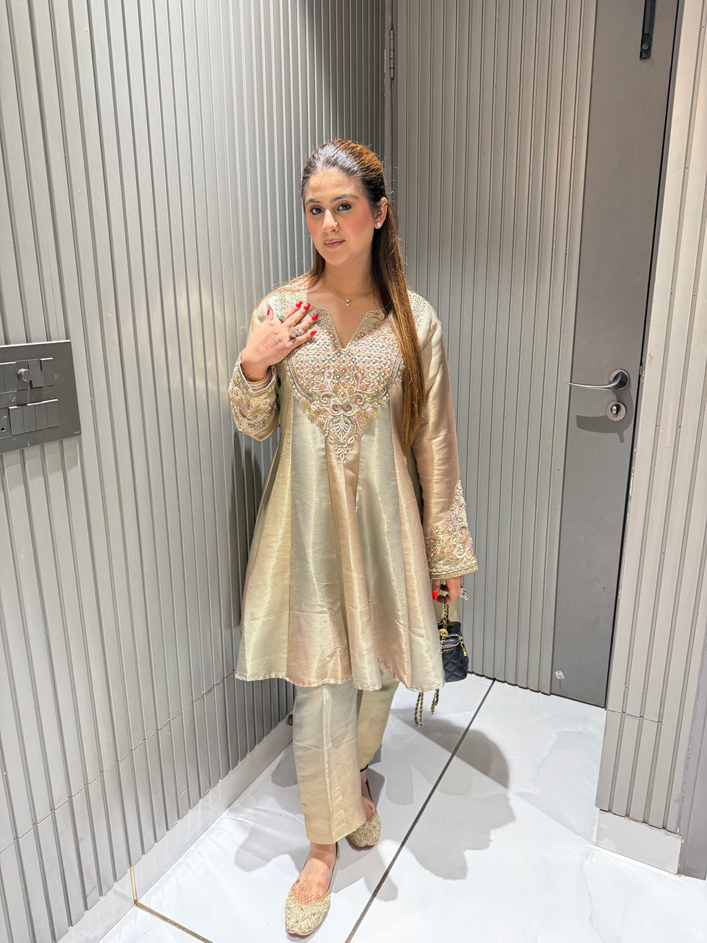 Dual Shade Micro Shimmer Coord Set With Dabka Work
