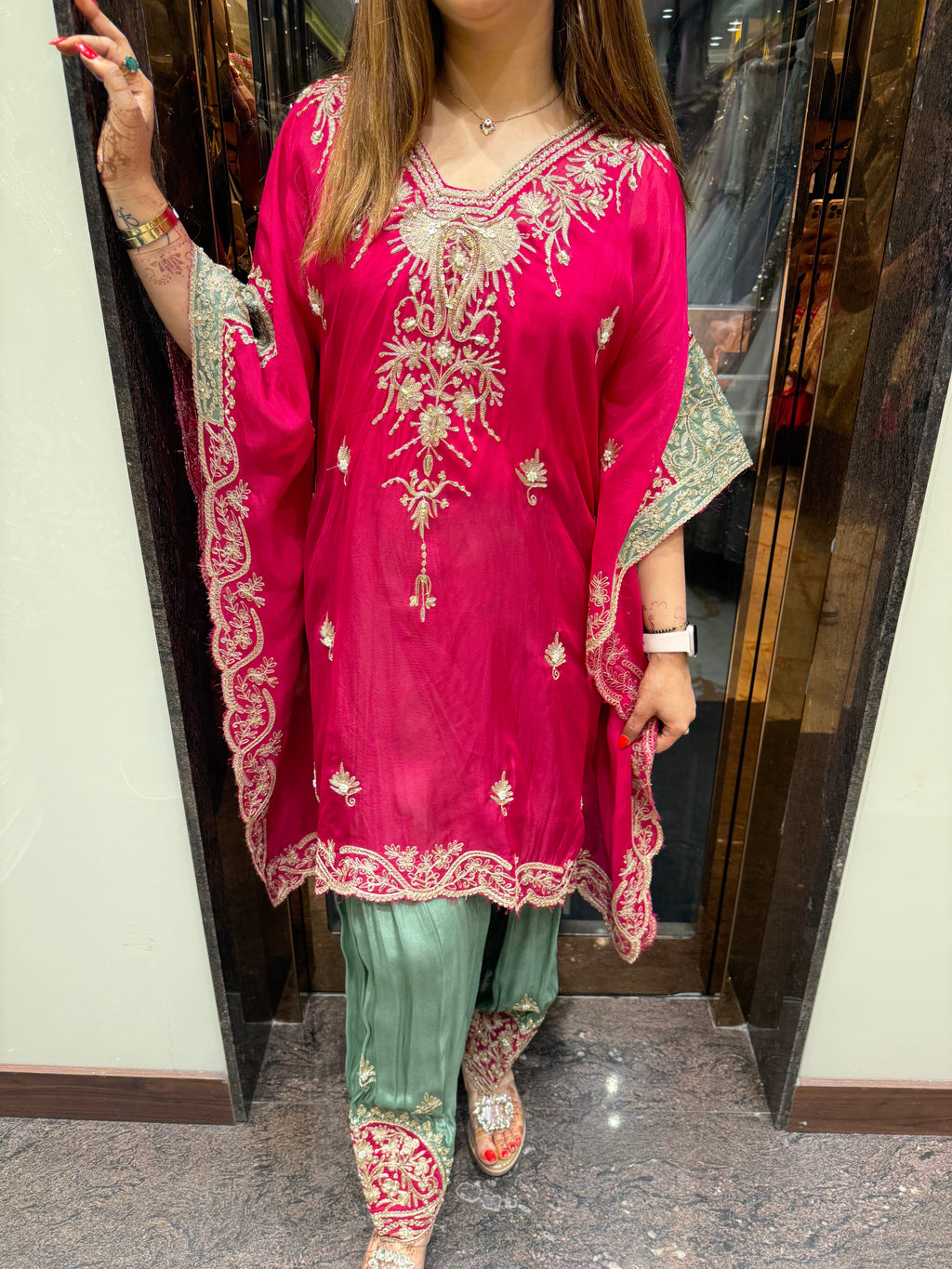 Short Kaftan With Contrast Salwar