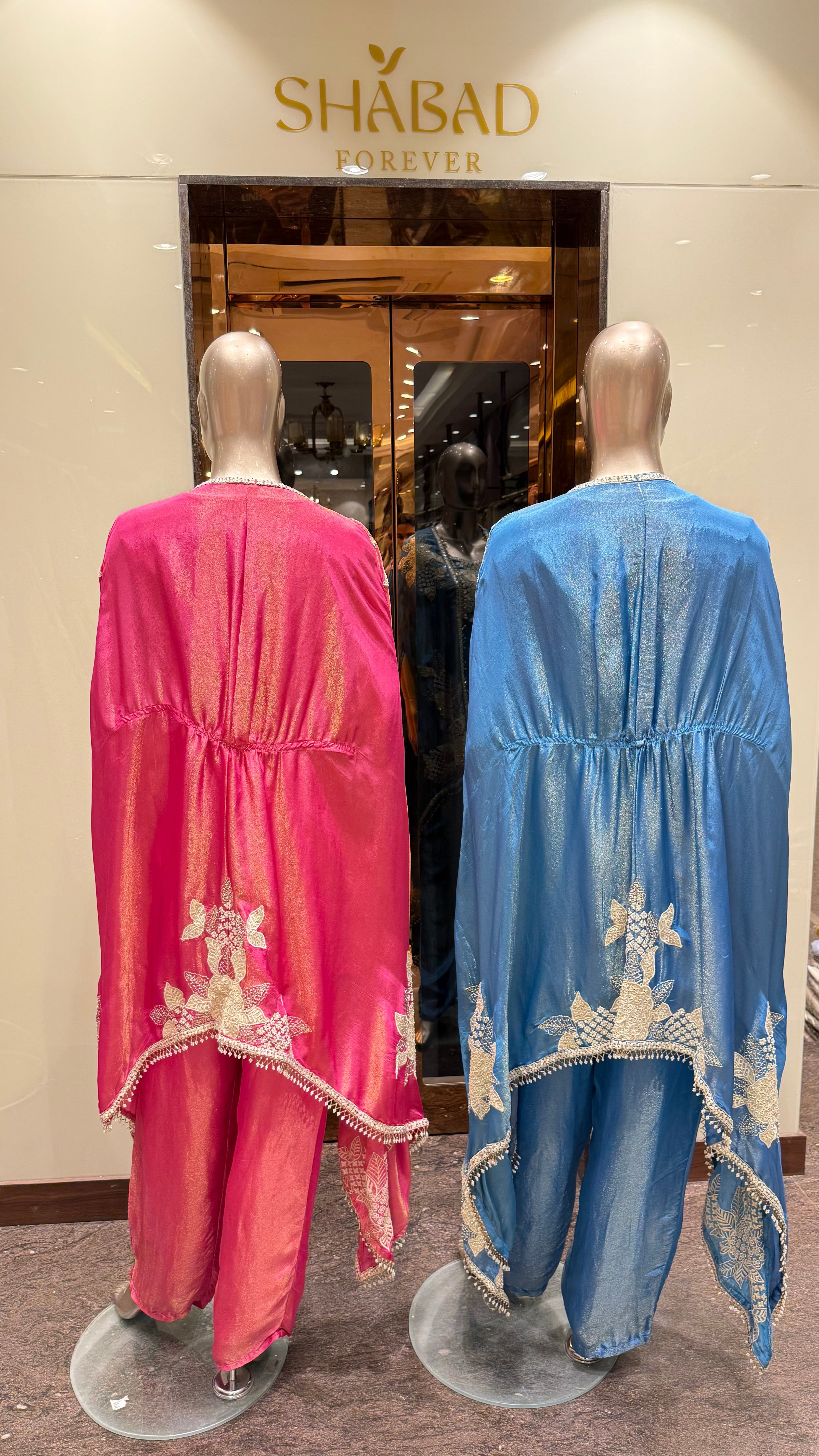 SHIMMER CAPE EMBROIDERED FESTIVE SET