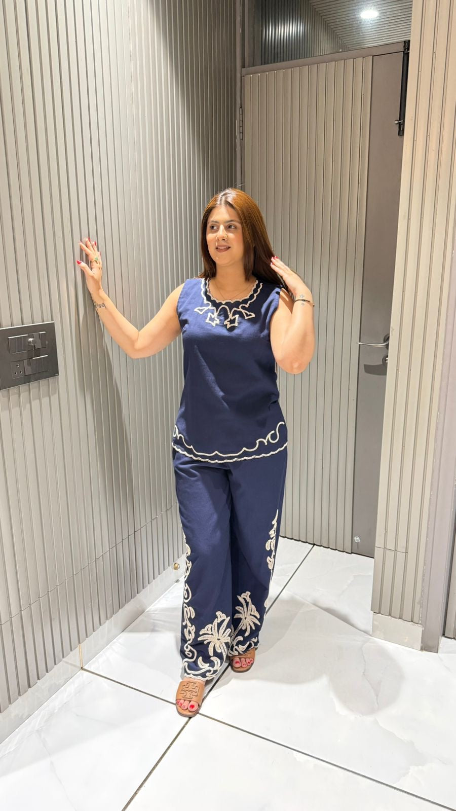 NISH CUT SLEEVE CO-ORDSET ( Sleeves Can Be Attached )