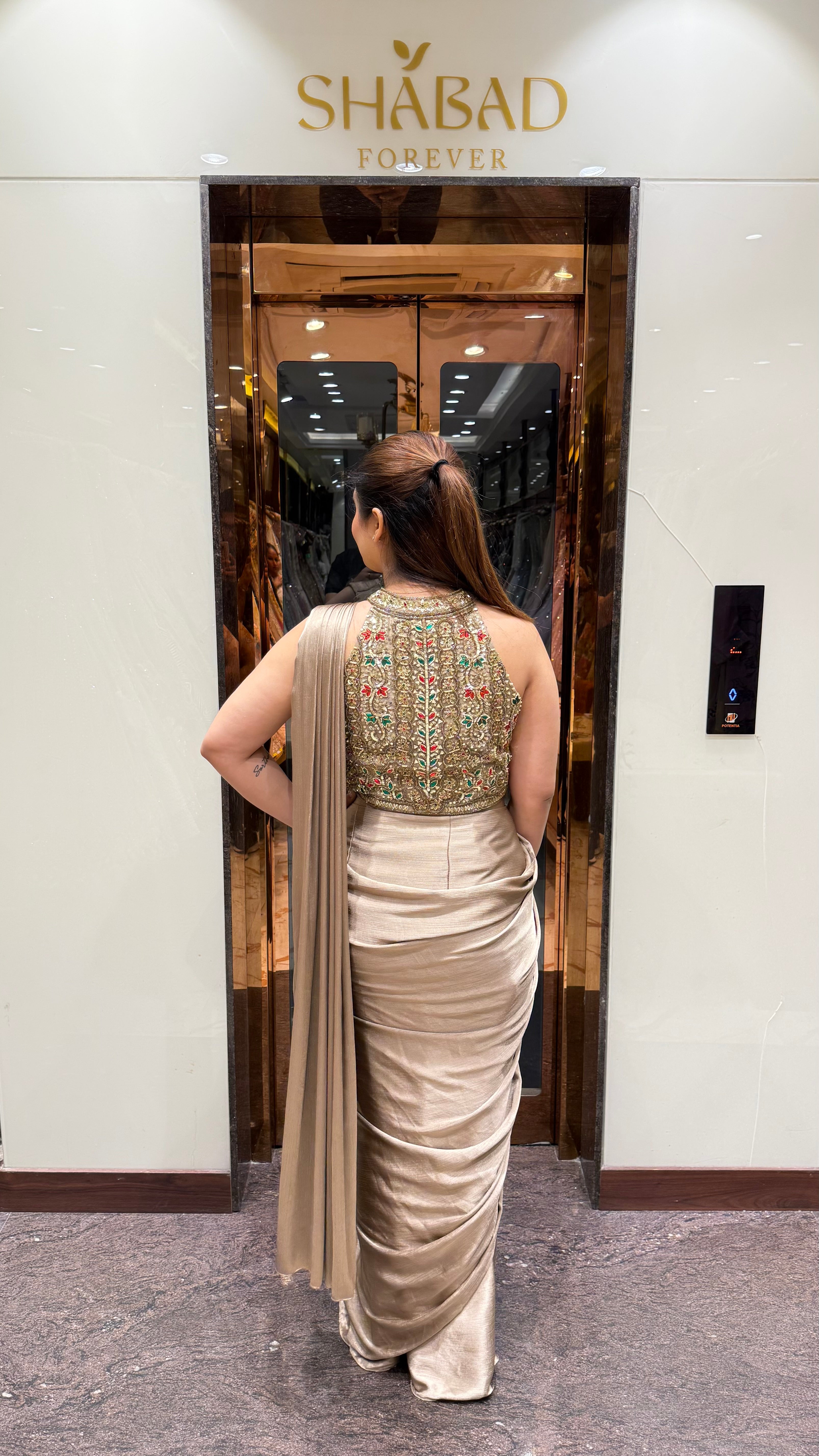 ZARINA HALTER NECK DRAPE SAREE
