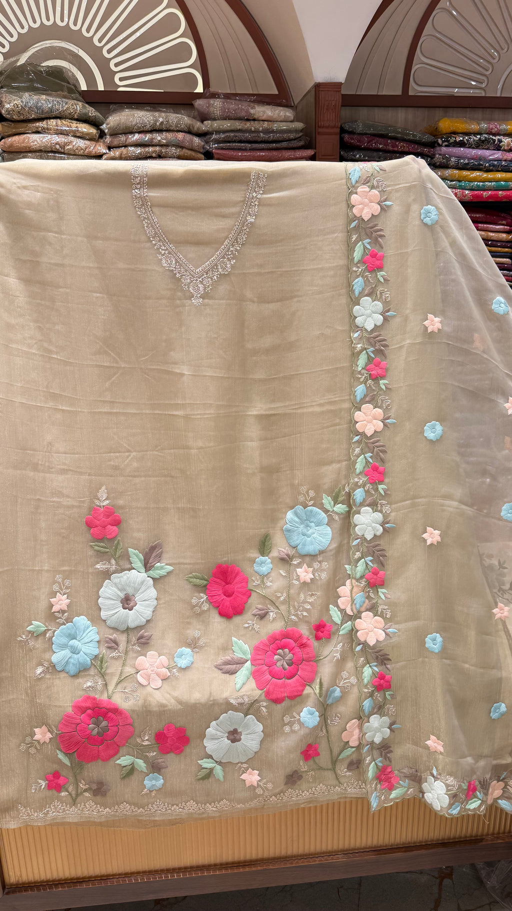 RANG-BAHAR UNSTITCHED SUIT
