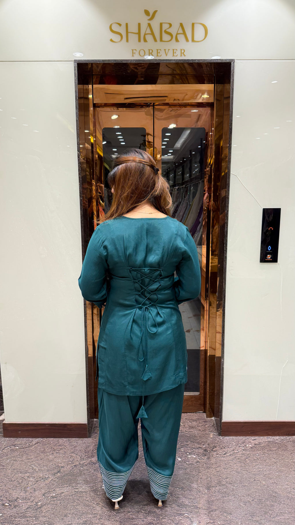 AURA FARSHI CO-ORD SET