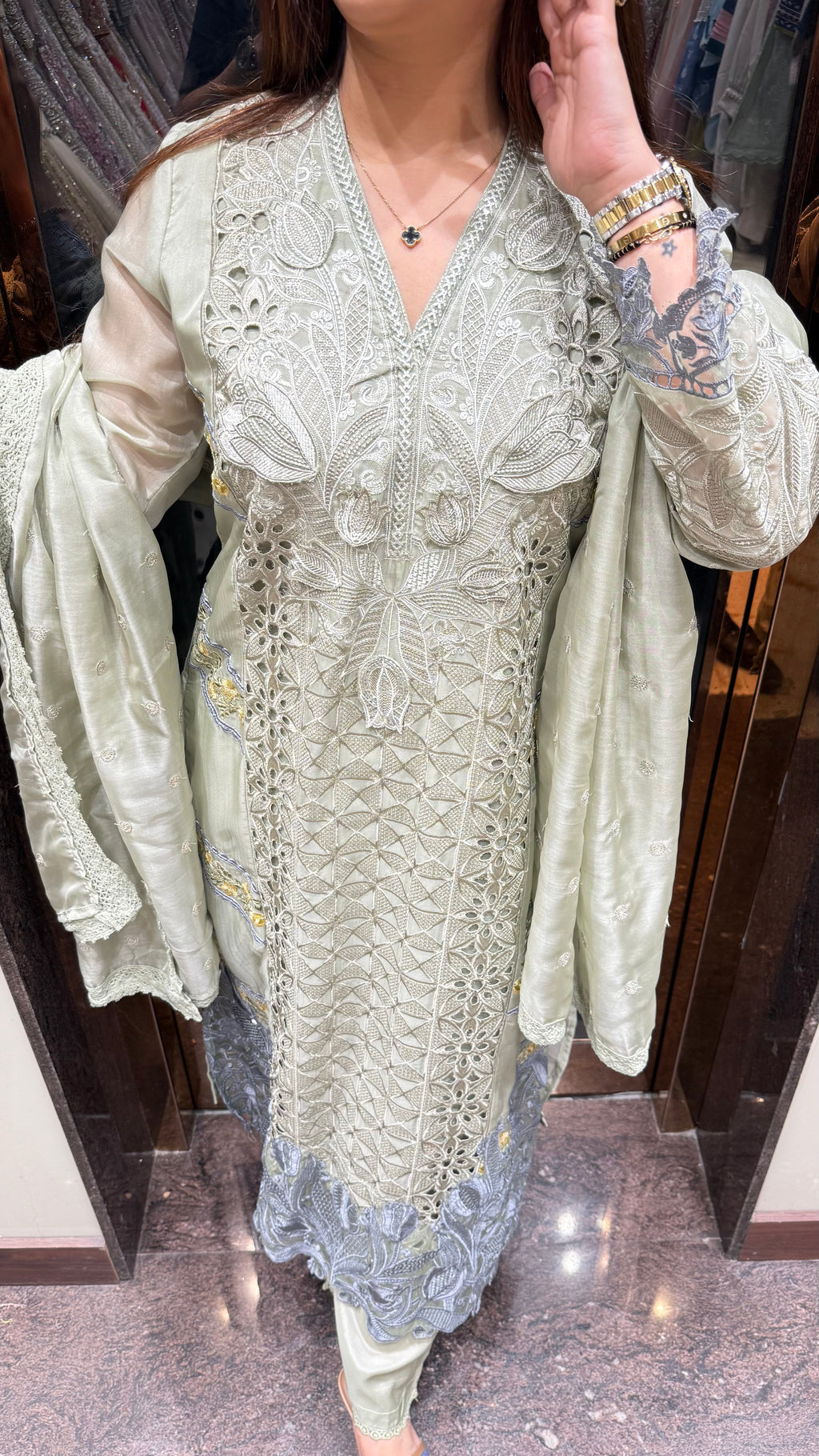 NIDA 3Pc PAKISTANI SUIT