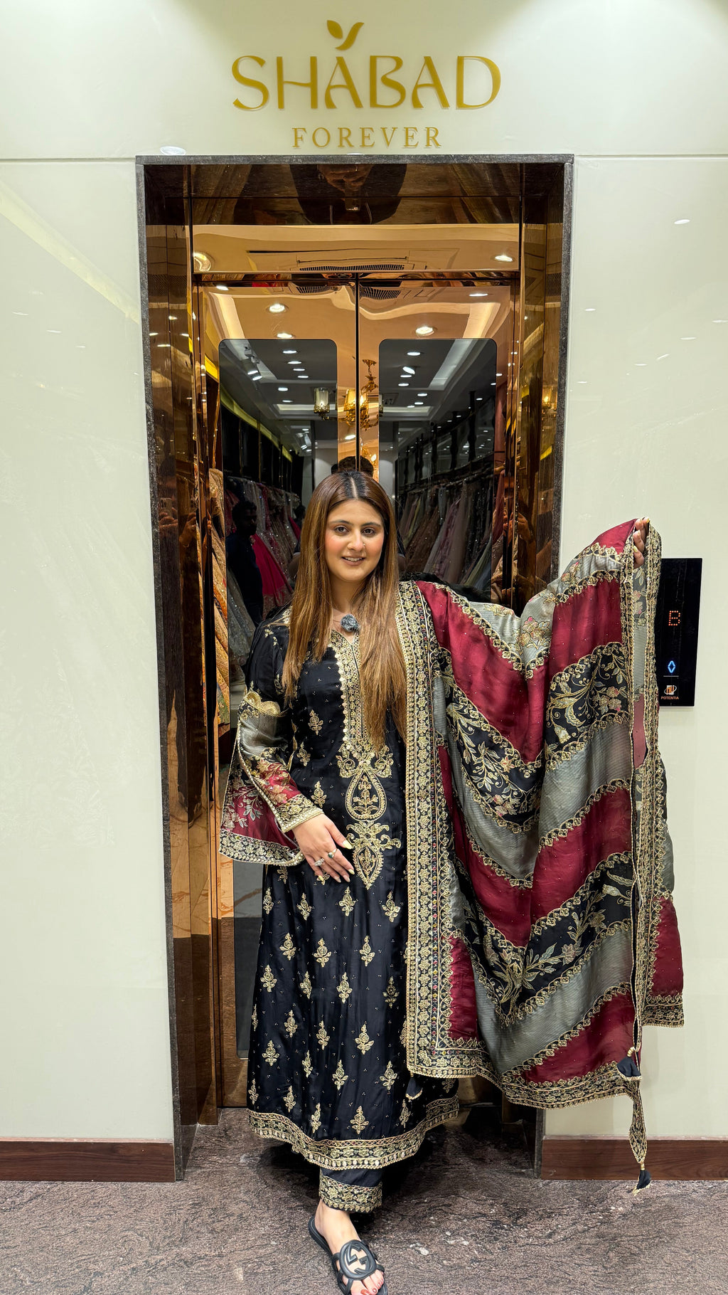 BEGUM BLACK UNSTITCHED SUIT