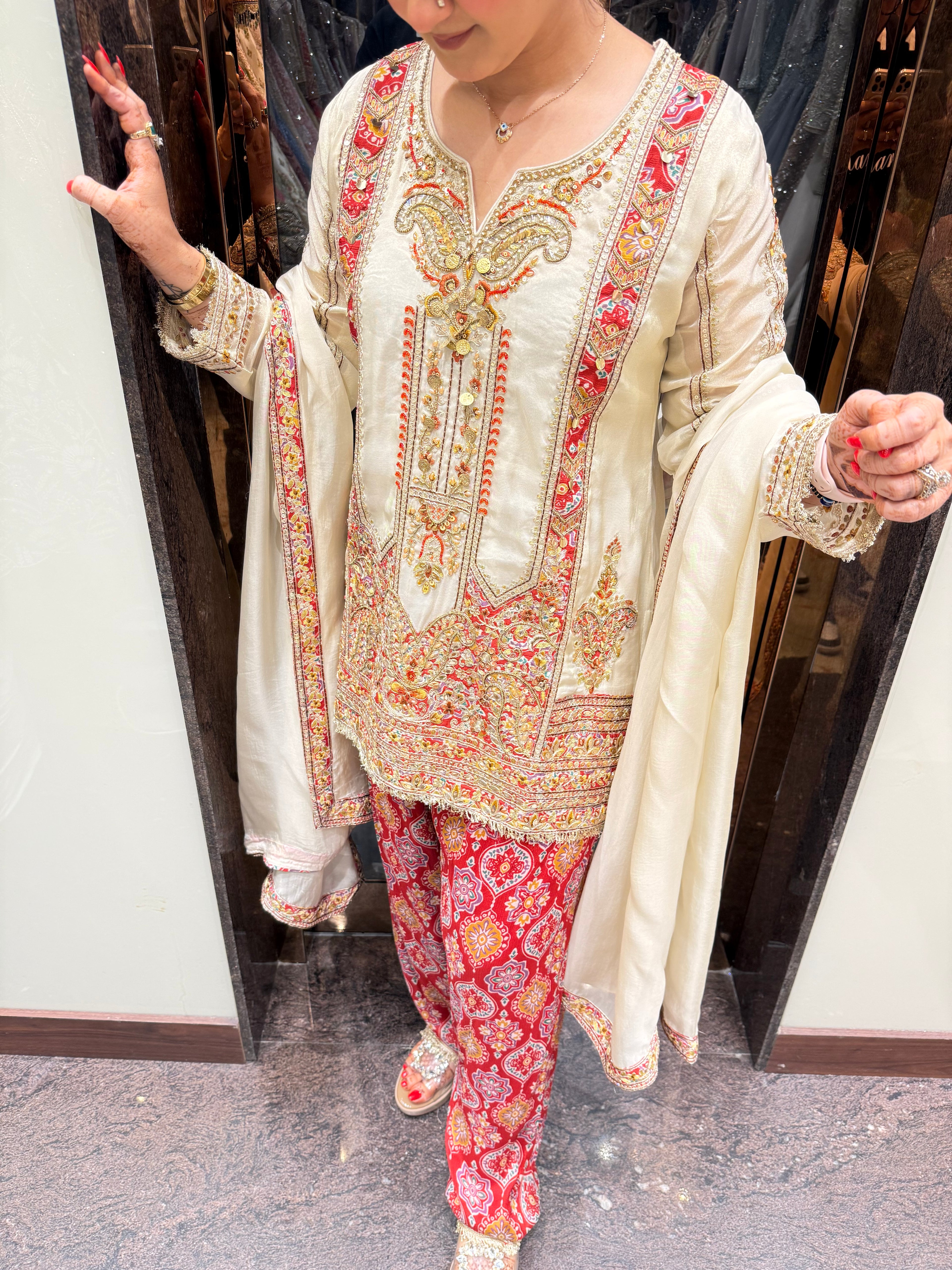 Lashkara Printed Salwar Suit