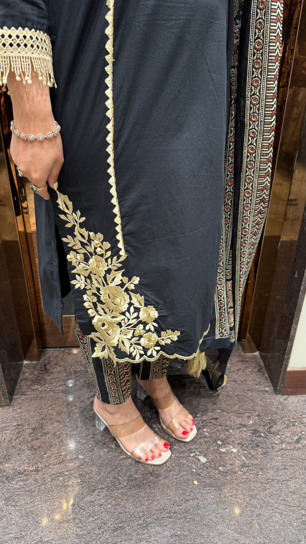 HAMZA COTTON SUIT