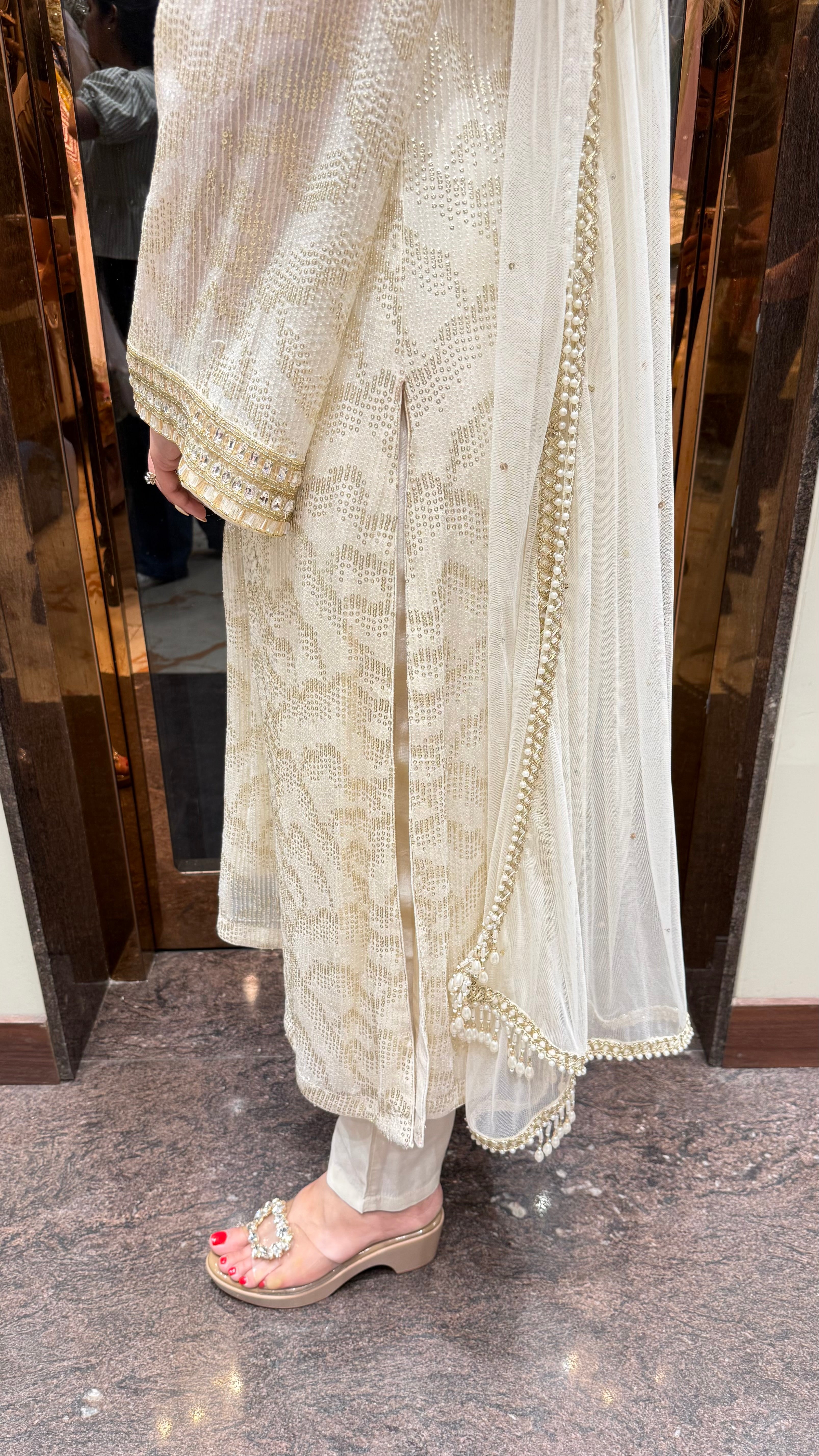 PAKIZA LONG SUIT