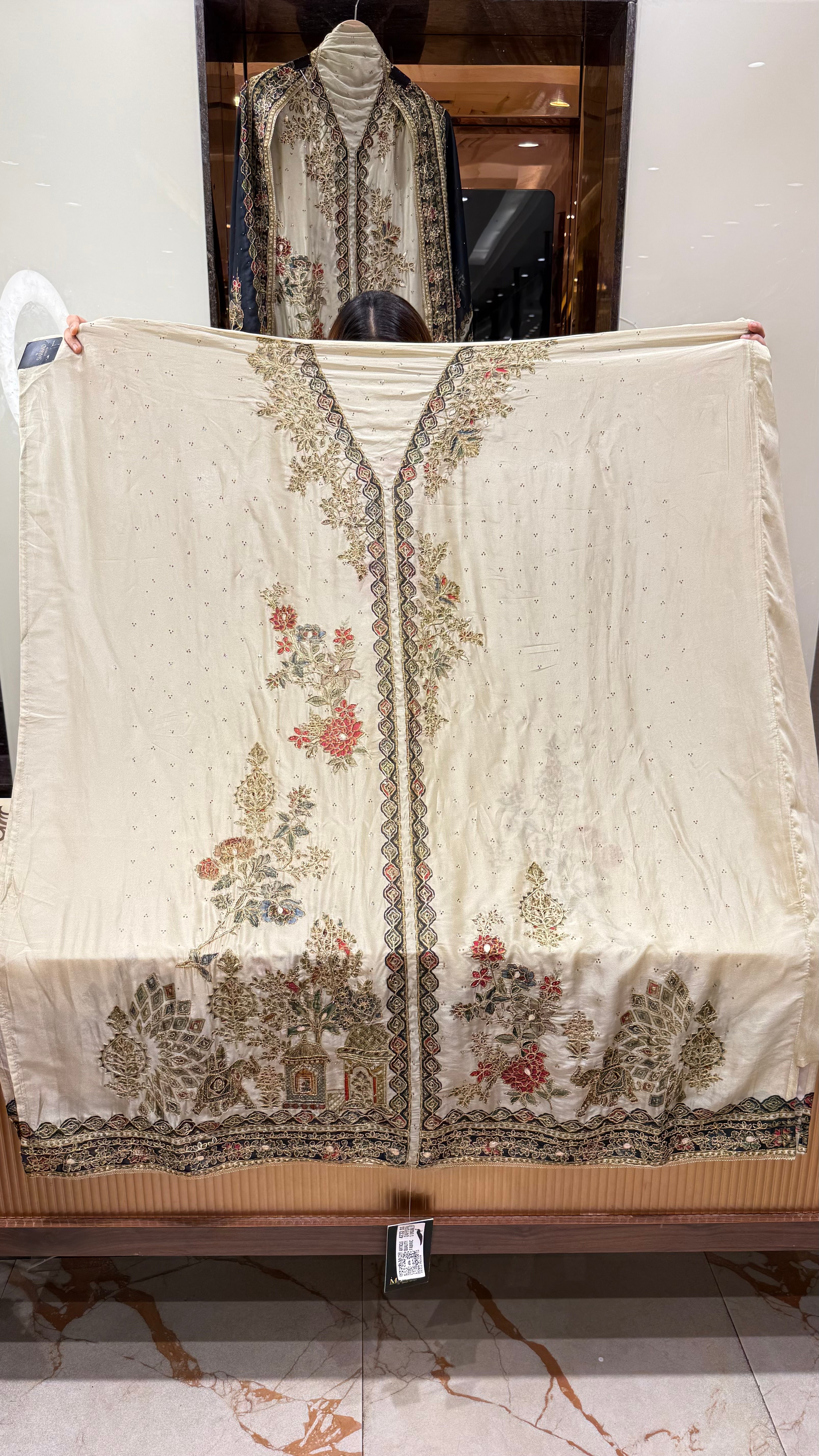Mughal Bagh Pure Fabric Unstitched Suit
