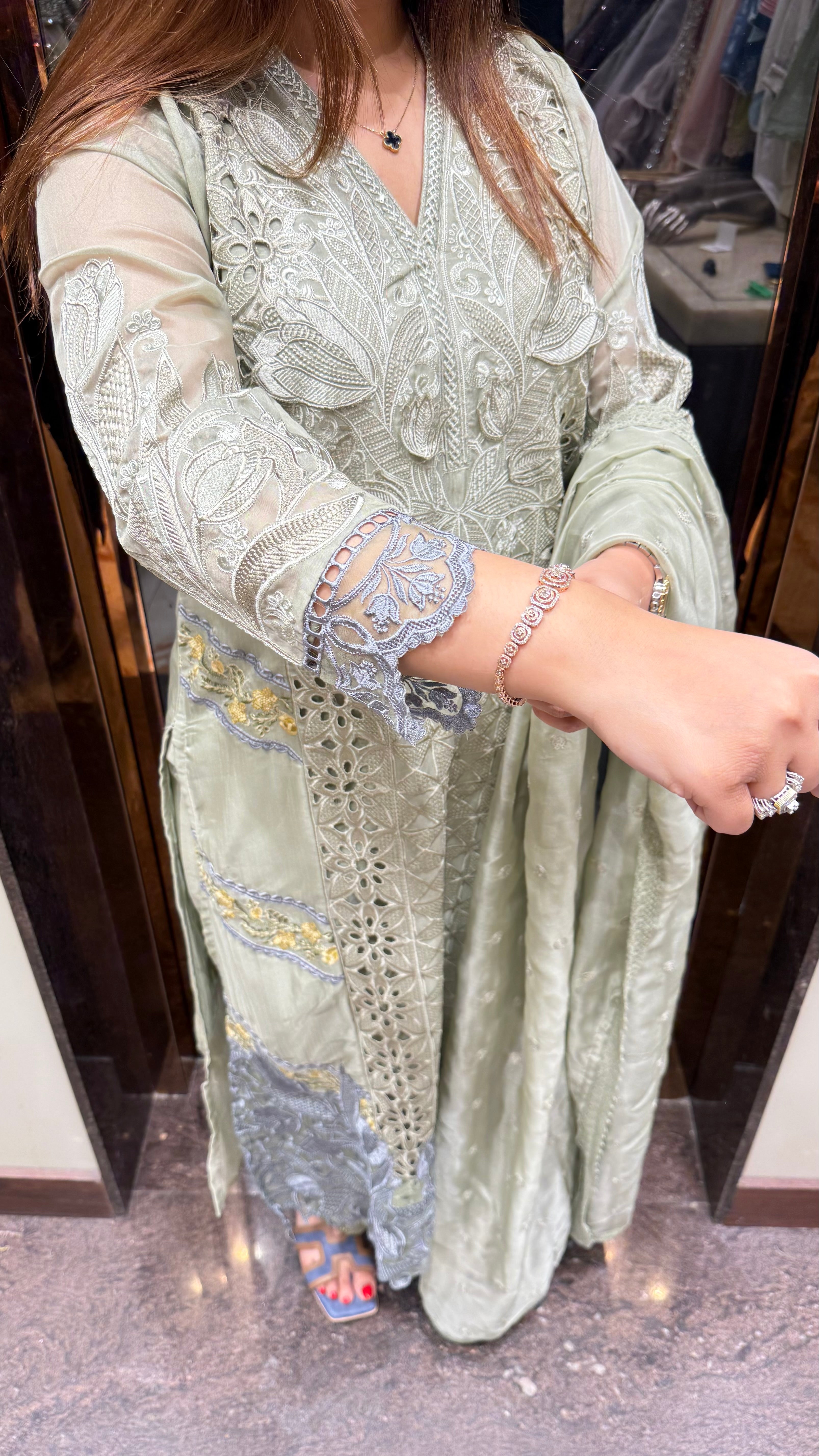 NIDA 3Pc PAKISTANI SUIT