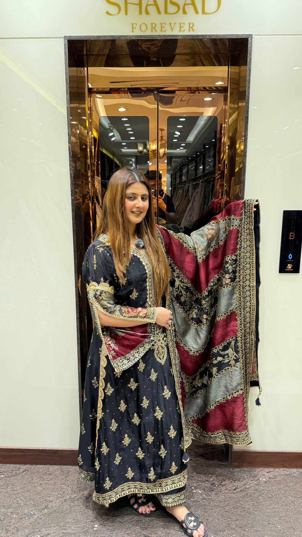 BEGUM BLACK UNSTITCHED SUIT