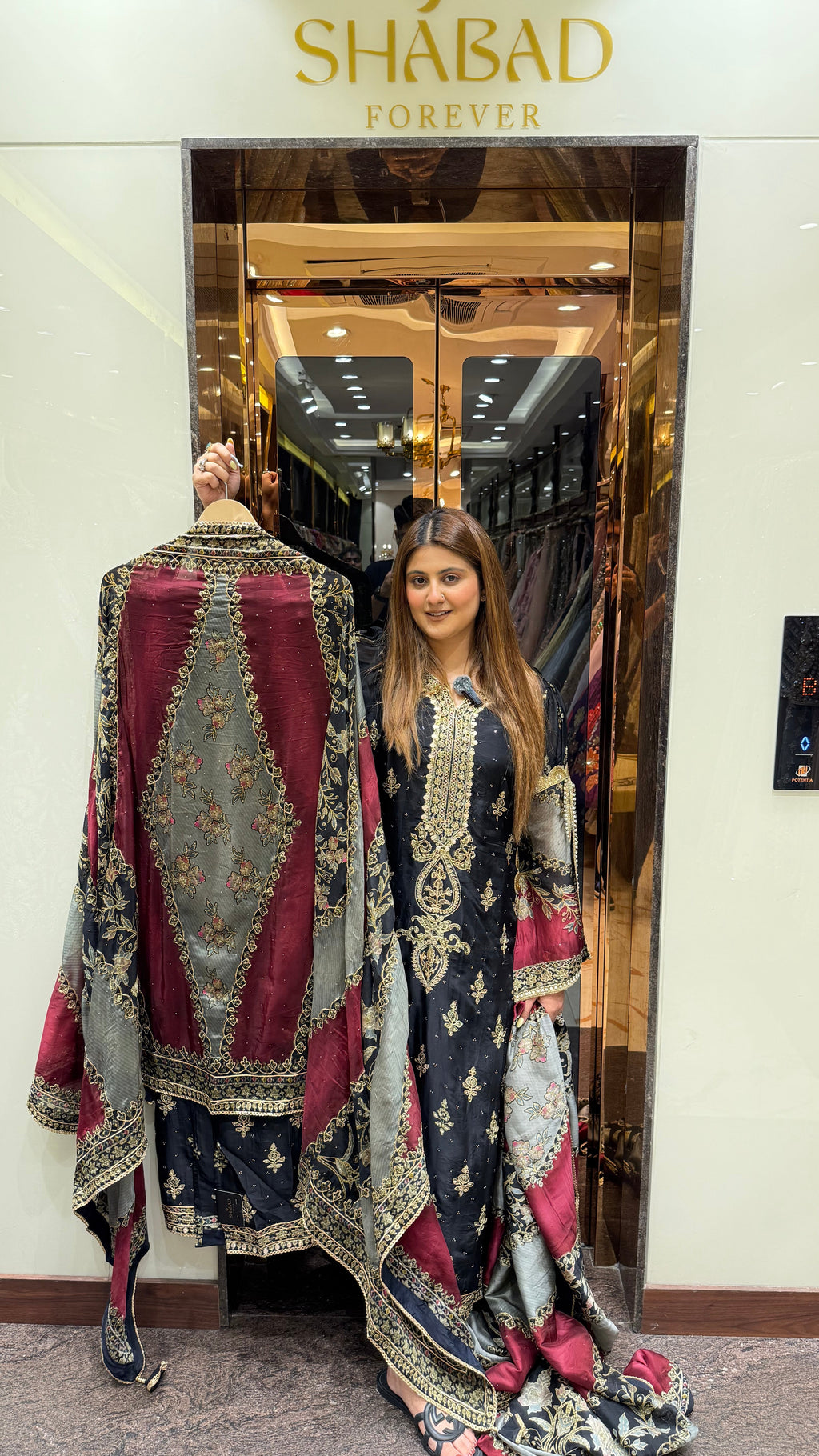 BEGUM BLACK UNSTITCHED SUIT