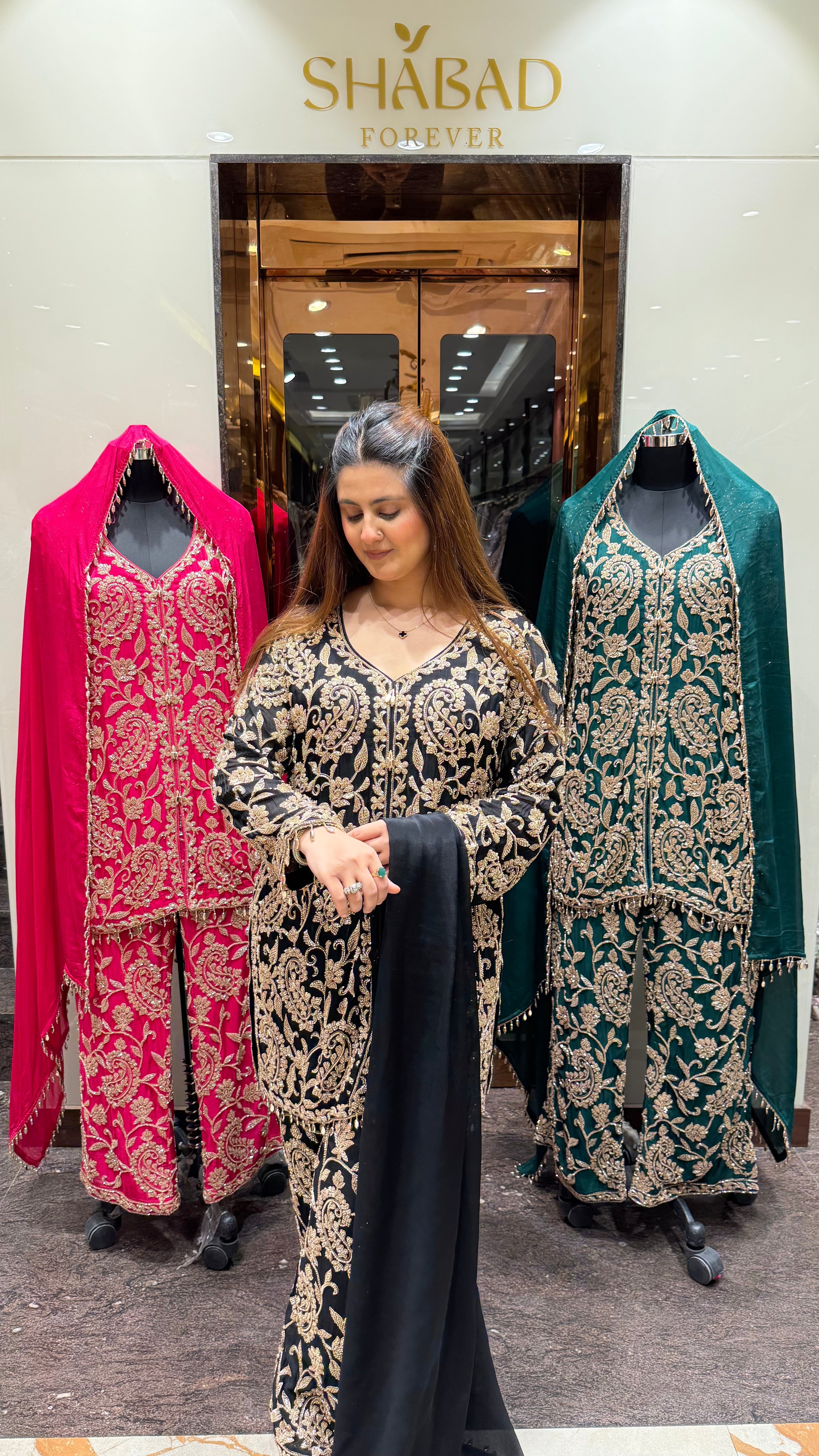 KOHINOOR HEAVY HANDWORK SUIT