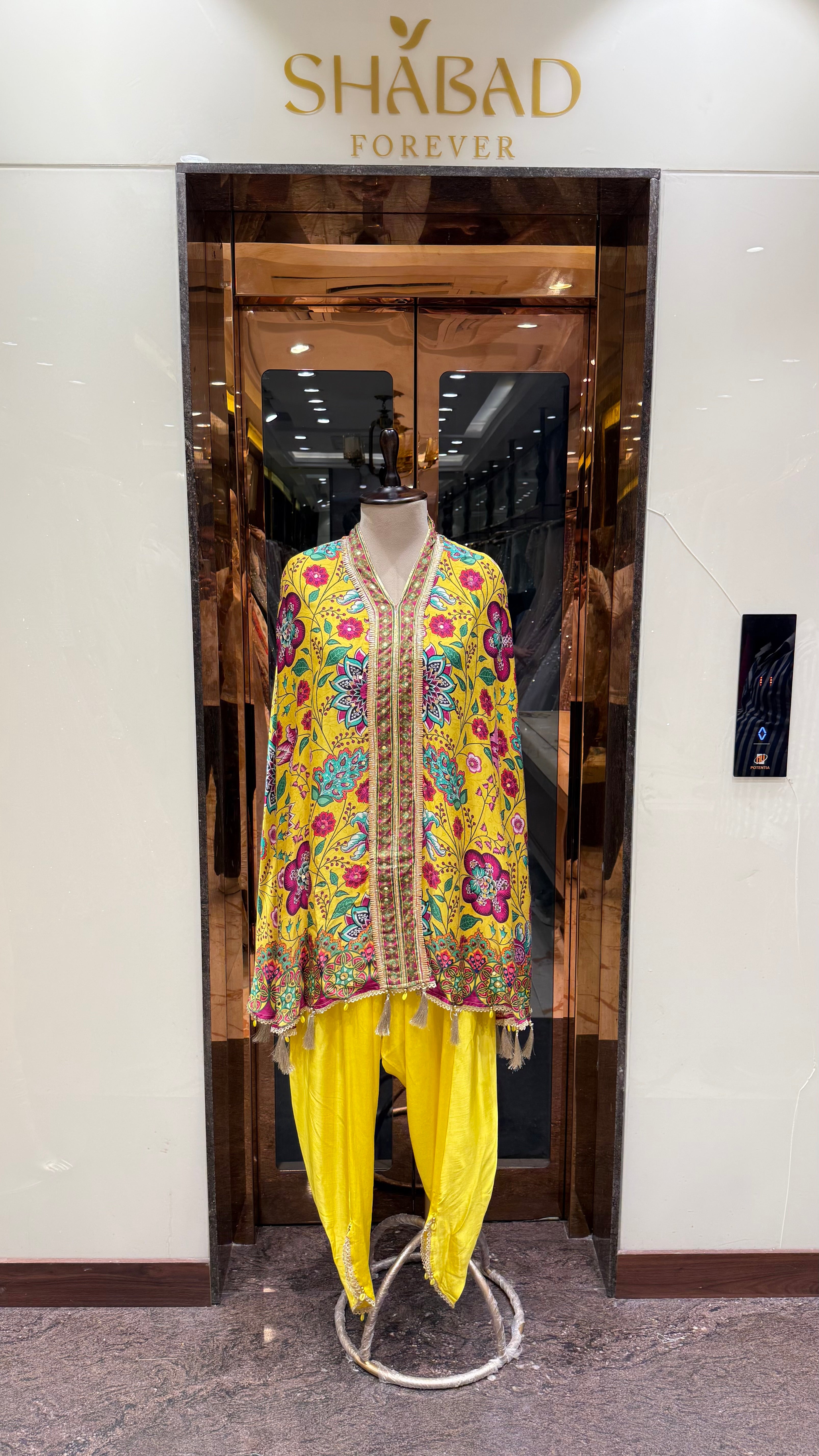 BASANT FLORAL CAPE DHOTI SET