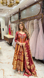 KAASHVI ANARKALI PANT SUIT