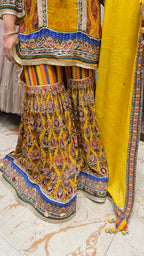 GENDA PHOOL GHARARA SUIT