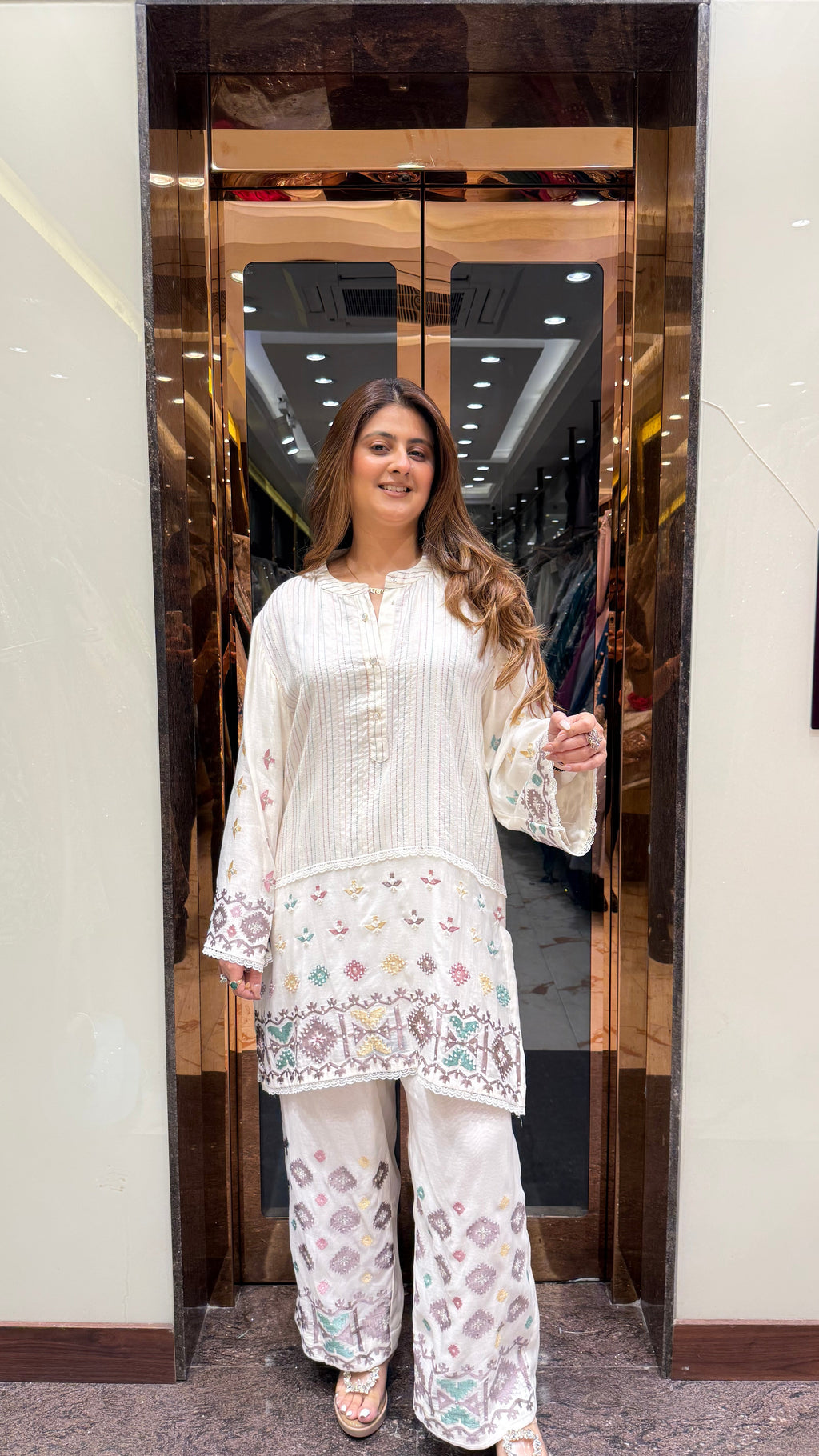 ALMA EMBROIDERED COORDSET