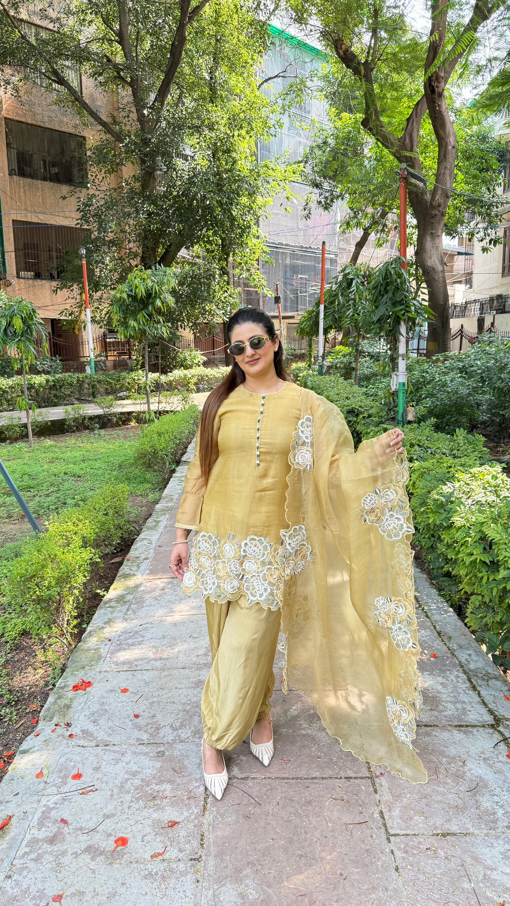 GUL E NOOR Organza Unstitched Suit