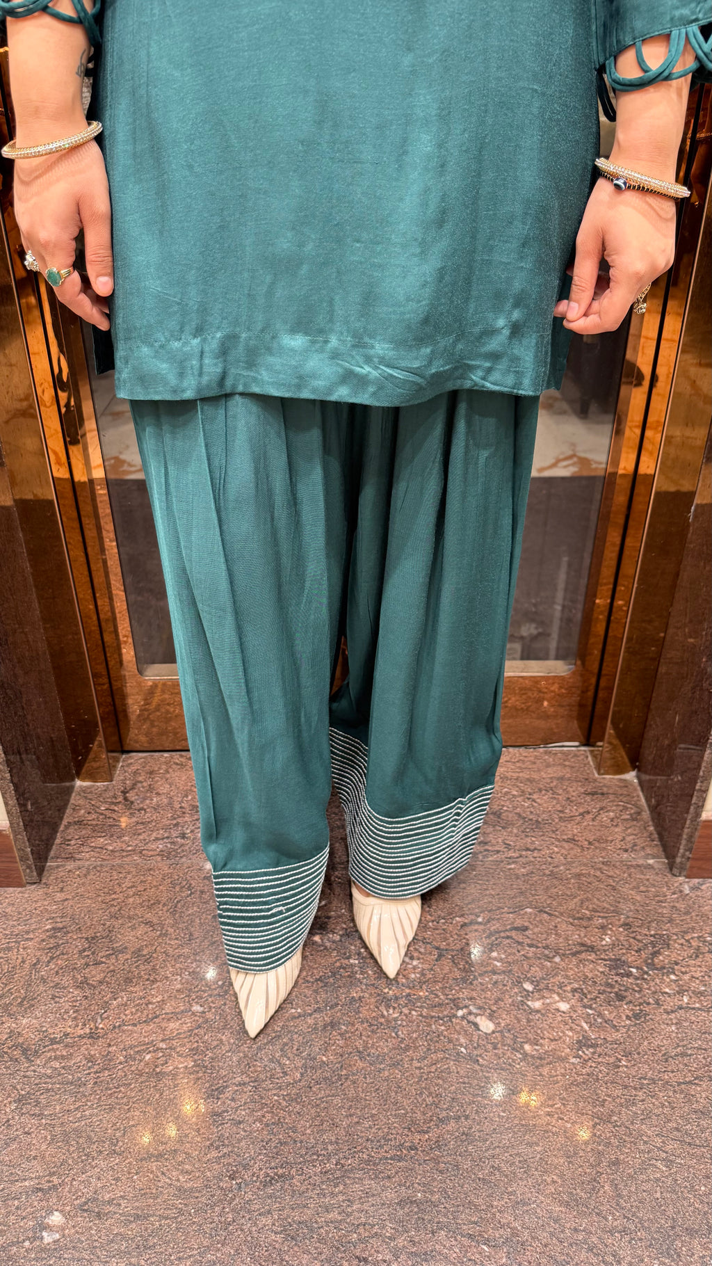 AURA FARSHI CO-ORD SET