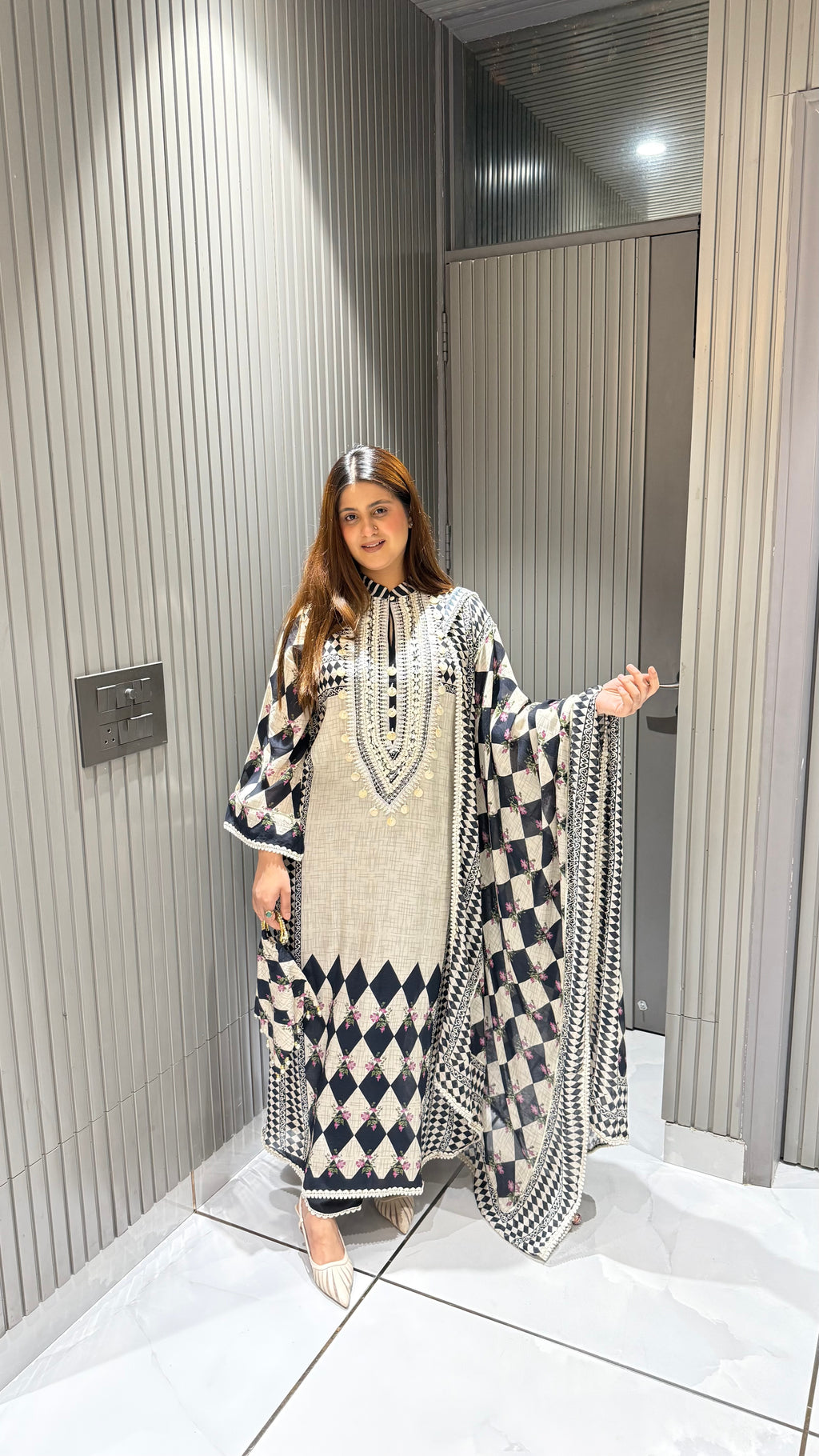 ZYRA MUSLIN CREPE LAWN SUIT