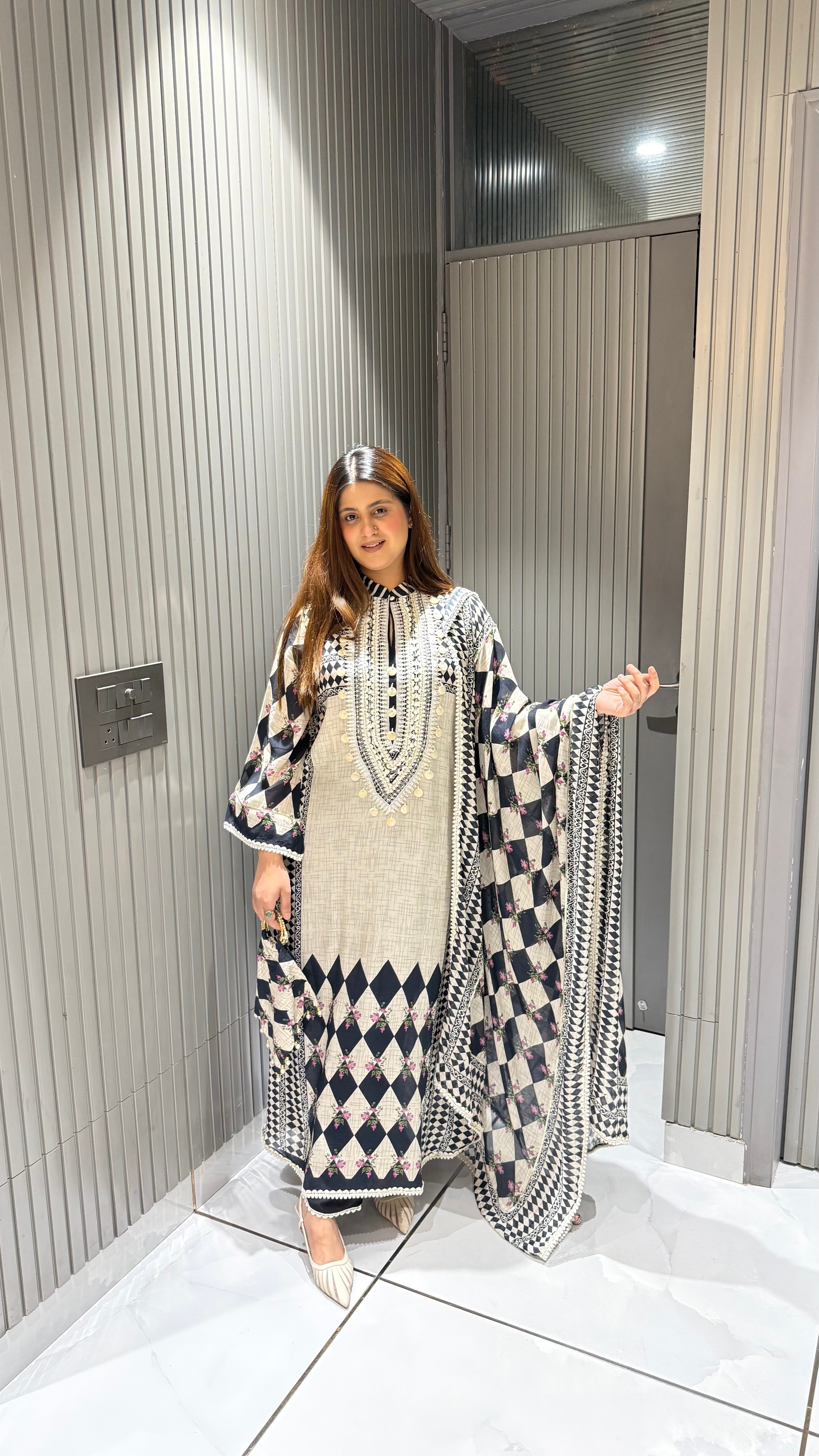 ZYRA MUSLIN CREPE LAWN SUIT