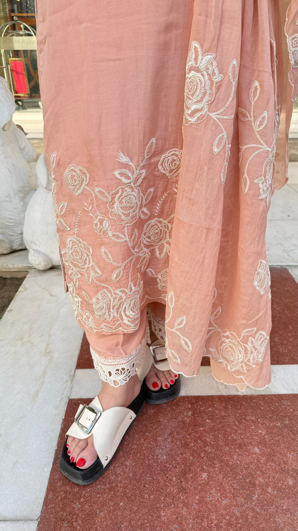 GULAAB MUL UNSTITCHED SUIT