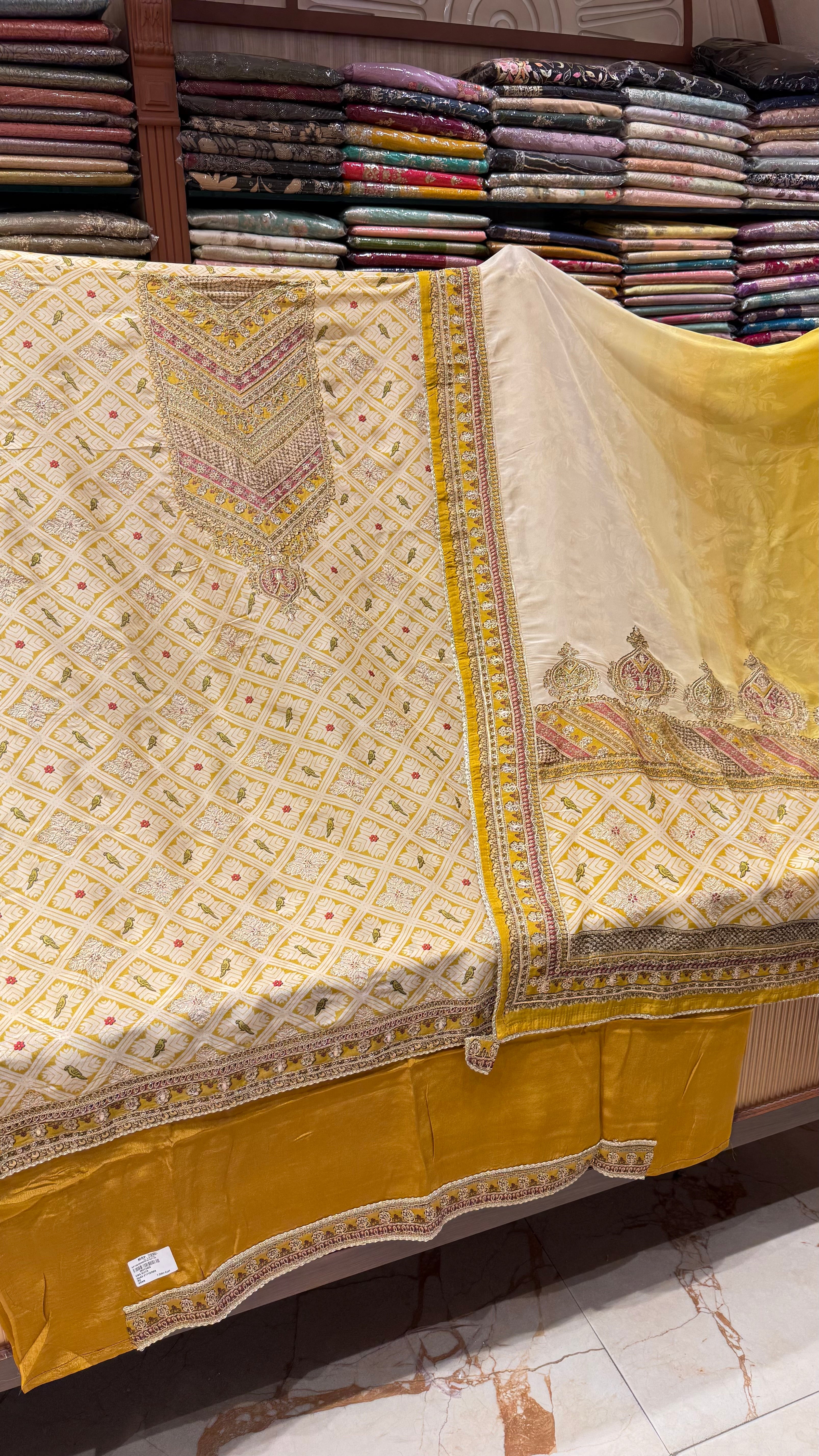 RANG LEELA ORGANZA UNSTITCHED SUIT