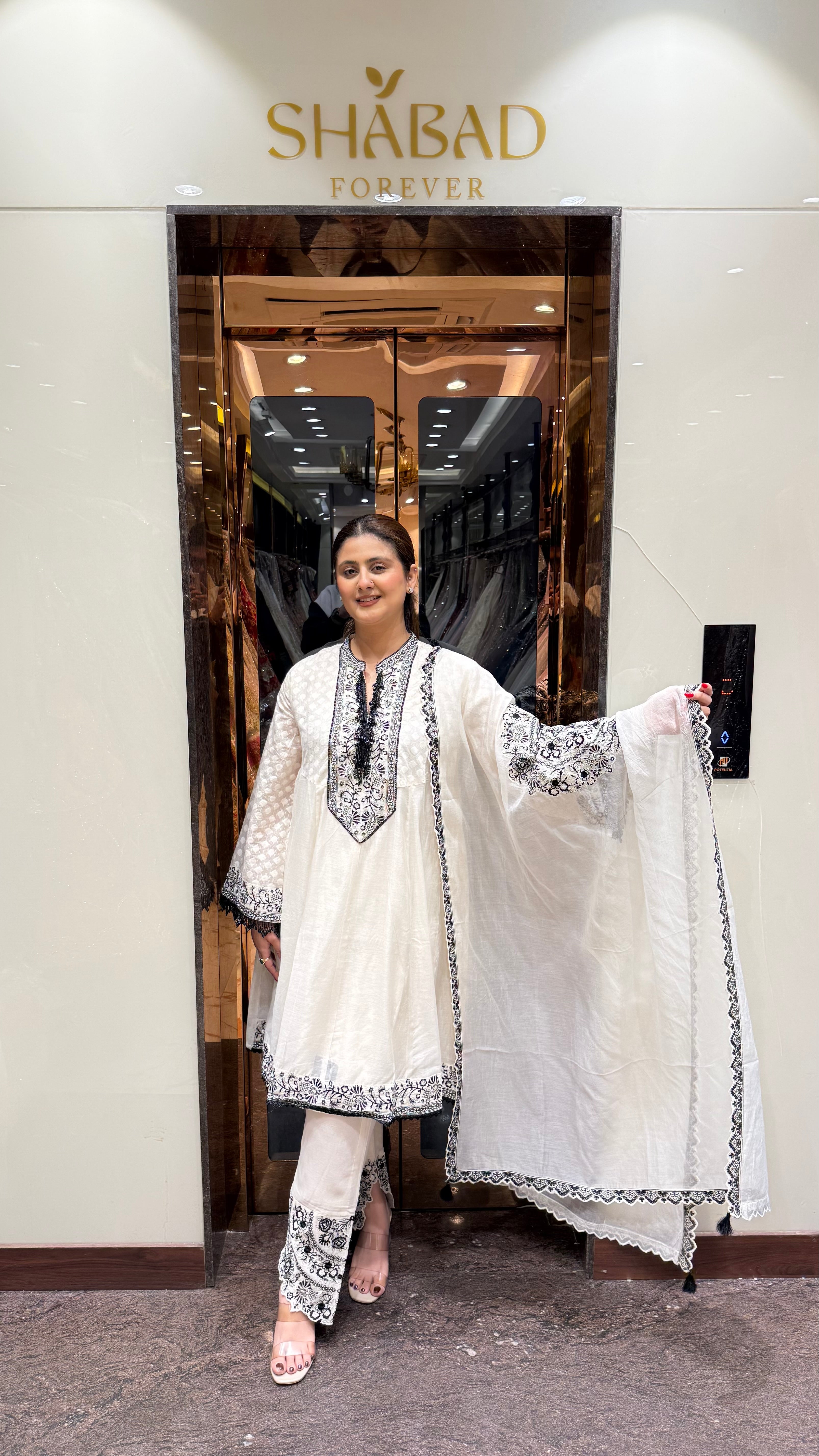 Roza Mul Cotton Suit