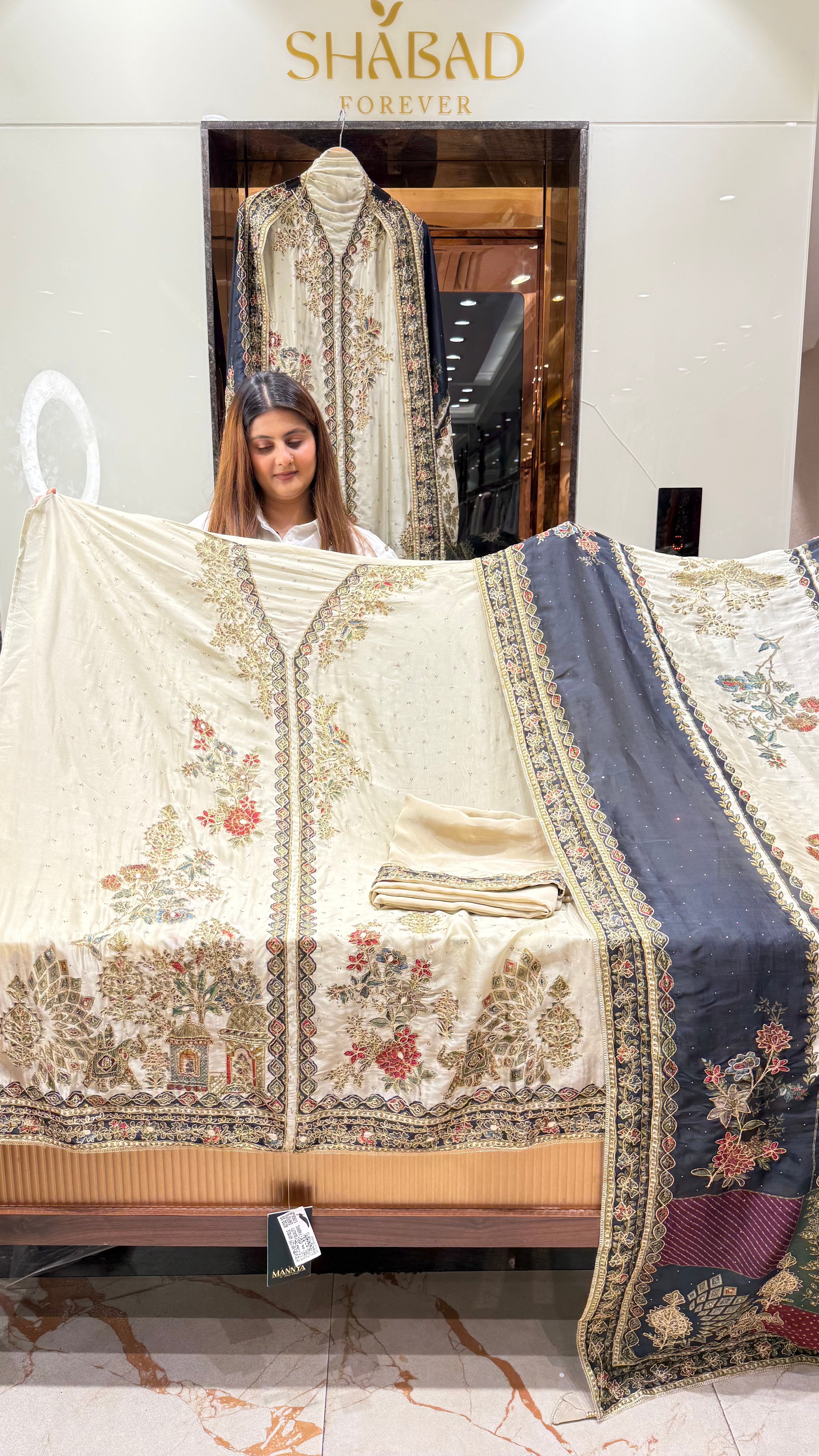 Mughal Bagh Pure Fabric Unstitched Suit