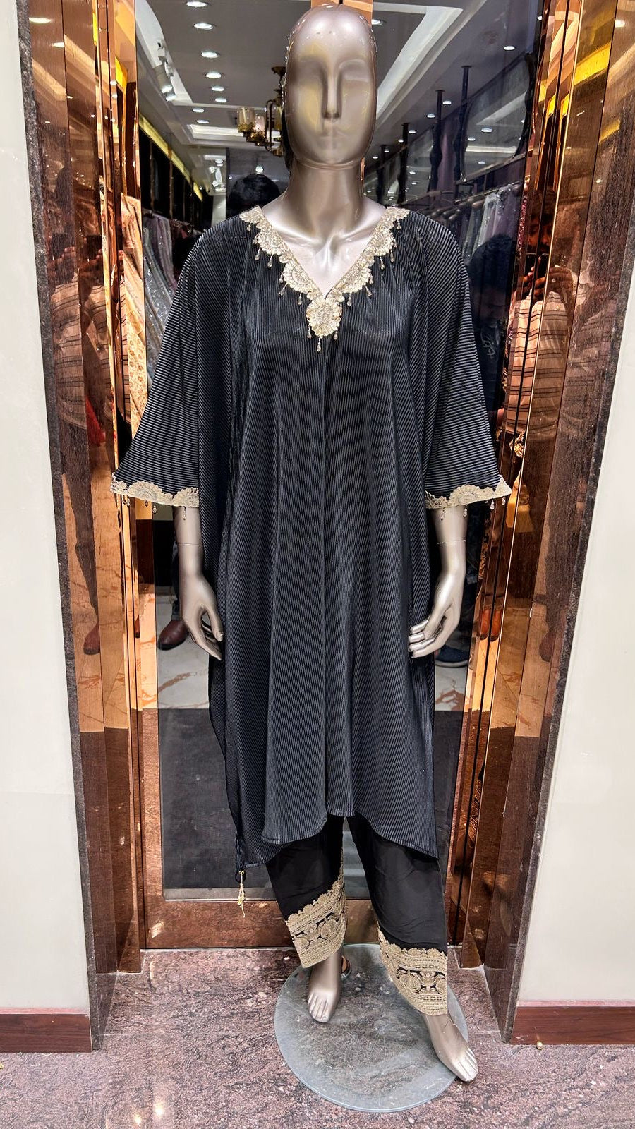 KAAYNAT KAFTAN SET