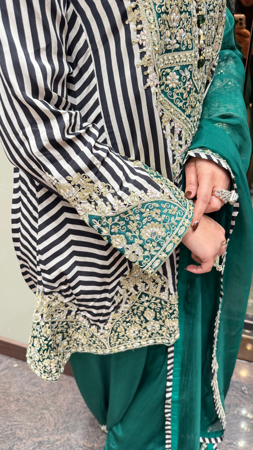 Ayra farshi stripes salwar suit