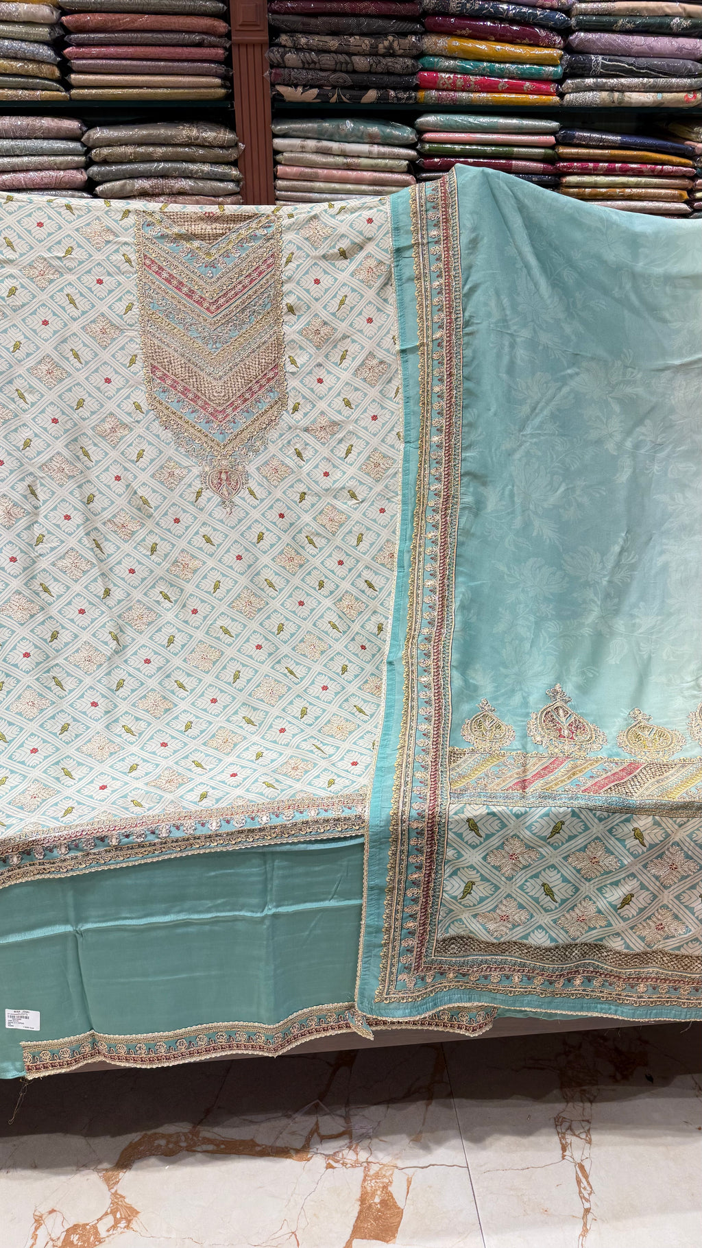 RANG LEELA ORGANZA UNSTITCHED SUIT