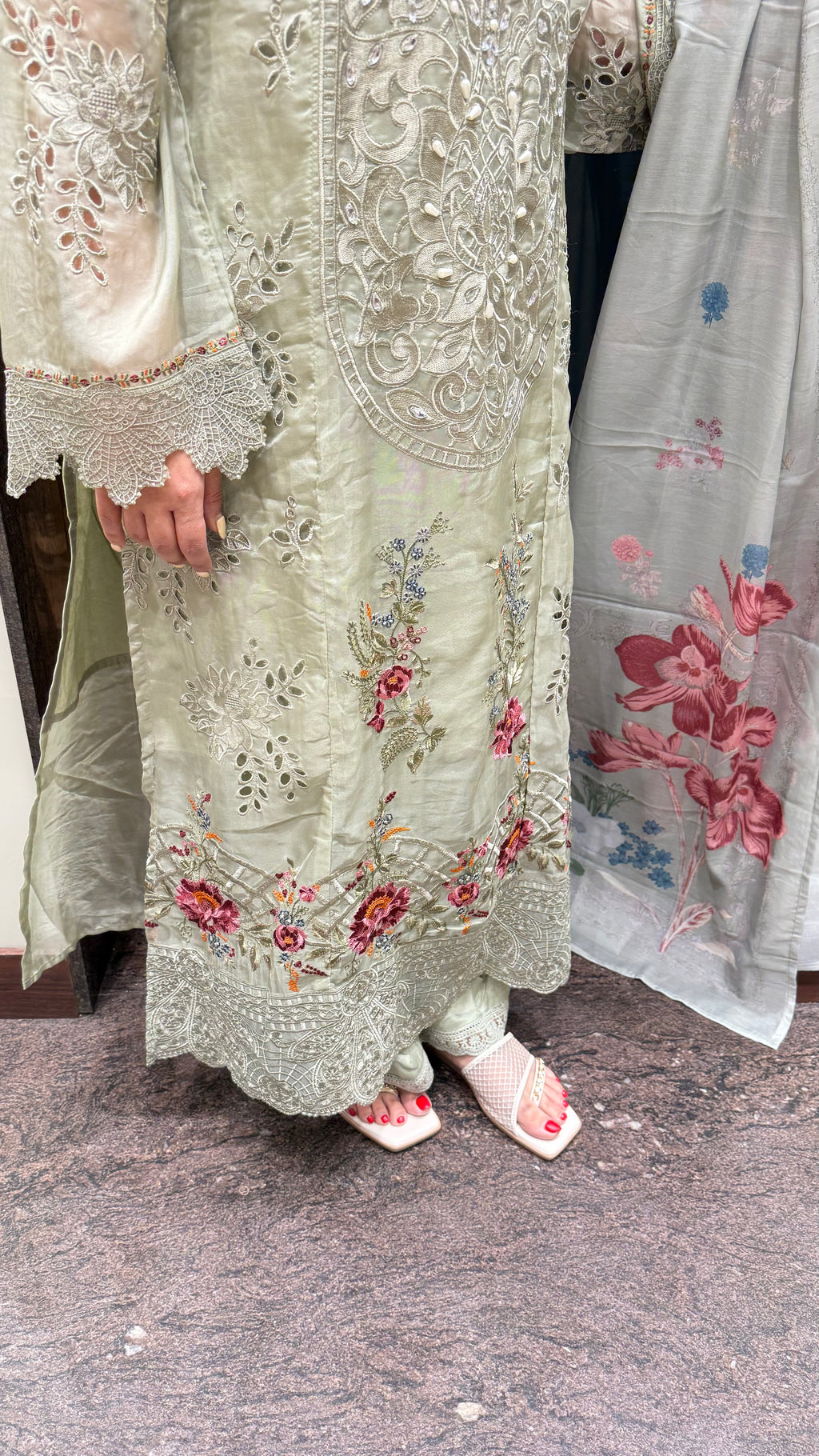 UMAINA 3Pc PAKISTANI SUIT