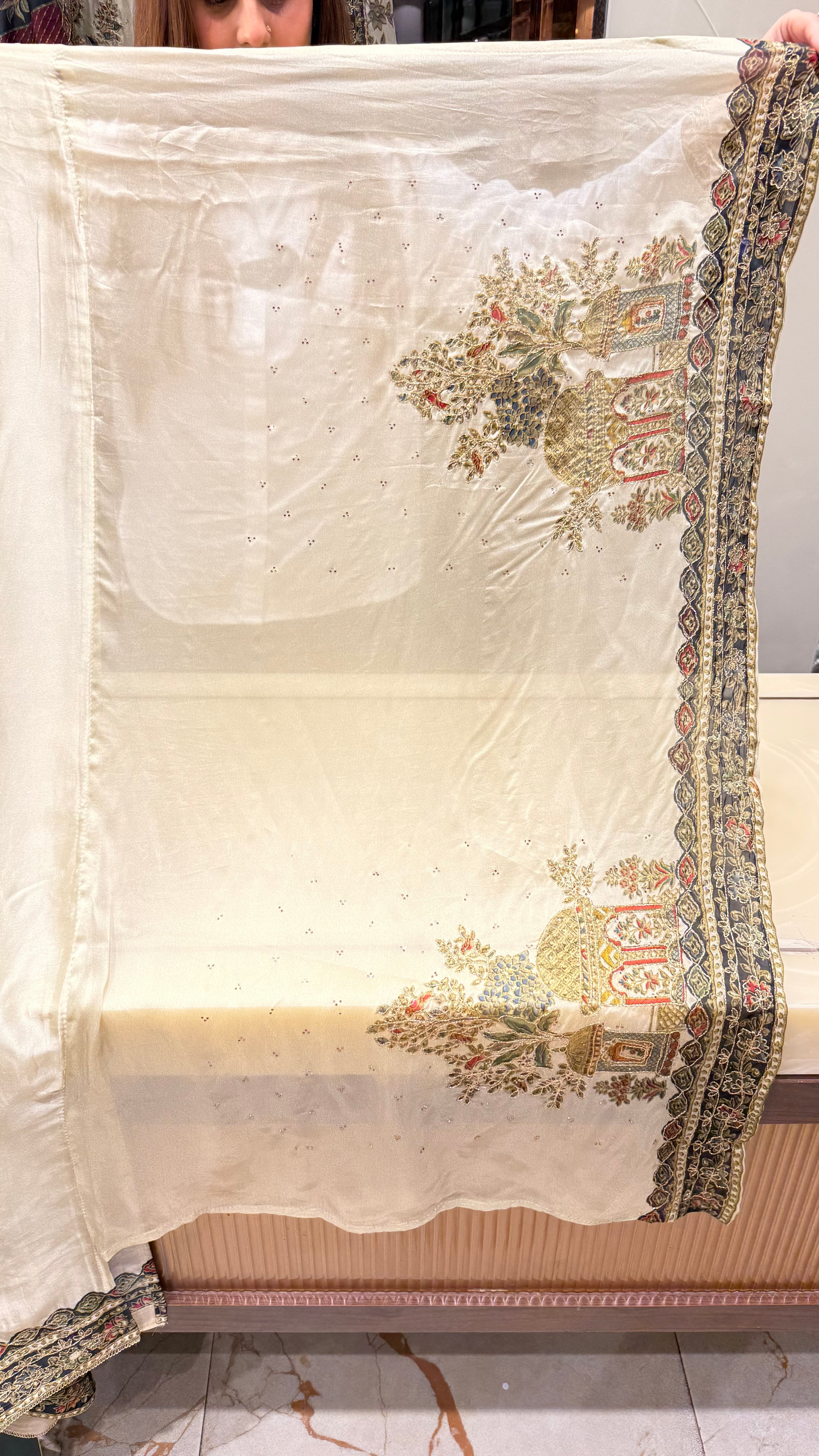 Mughal Bagh Pure Fabric Unstitched Suit