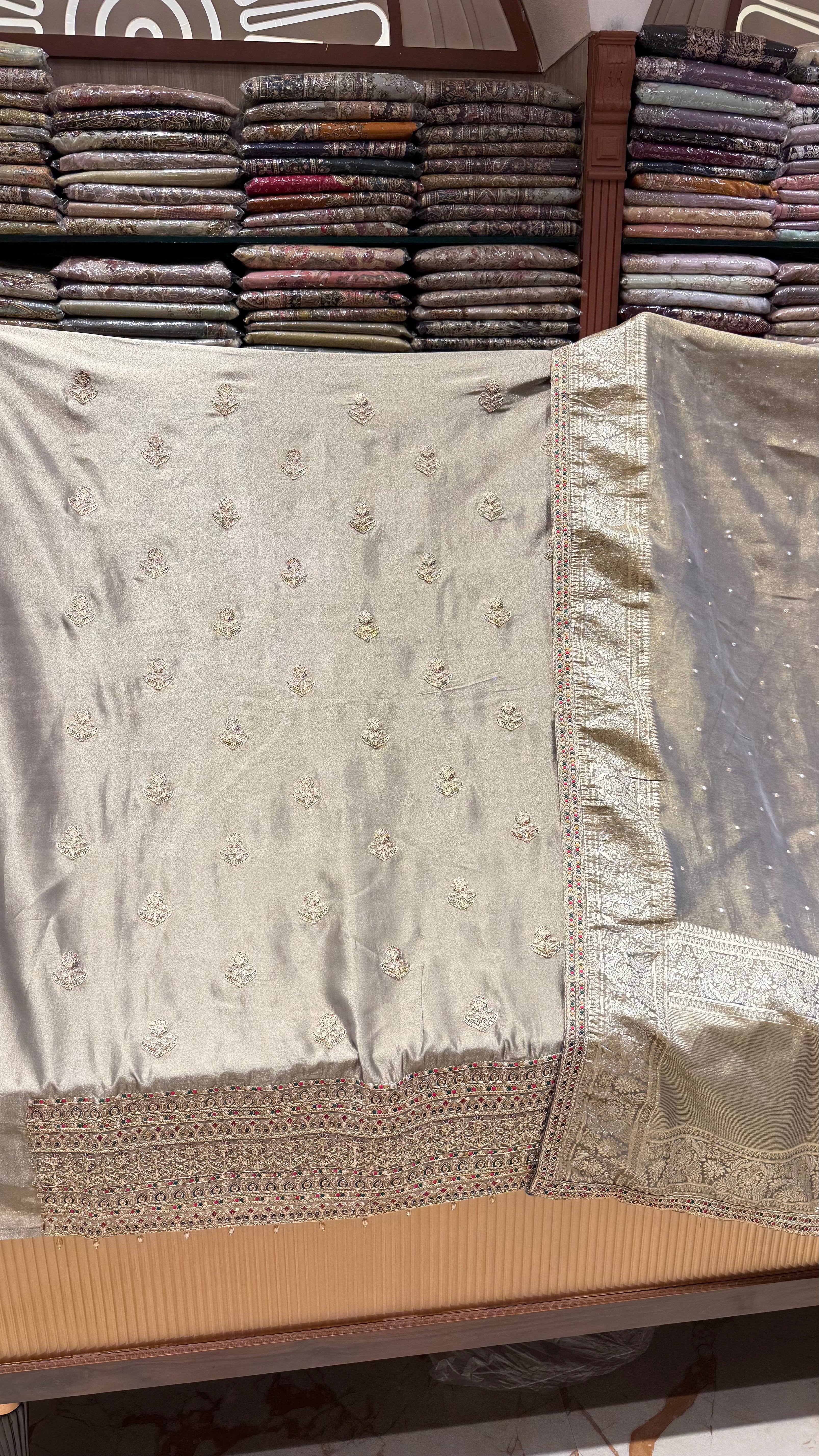 RIVAAYA SHIMMER BANARSI UNSTITCHED SUIT