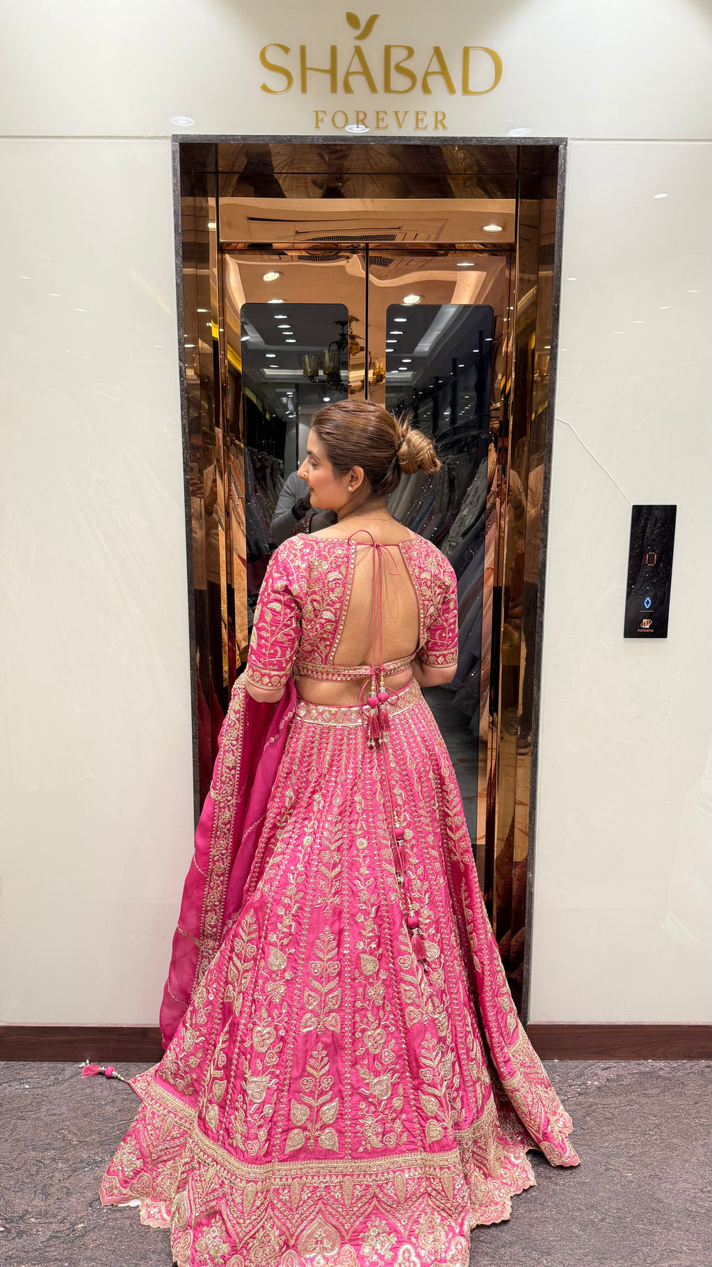 Kamya Backless Lehenga