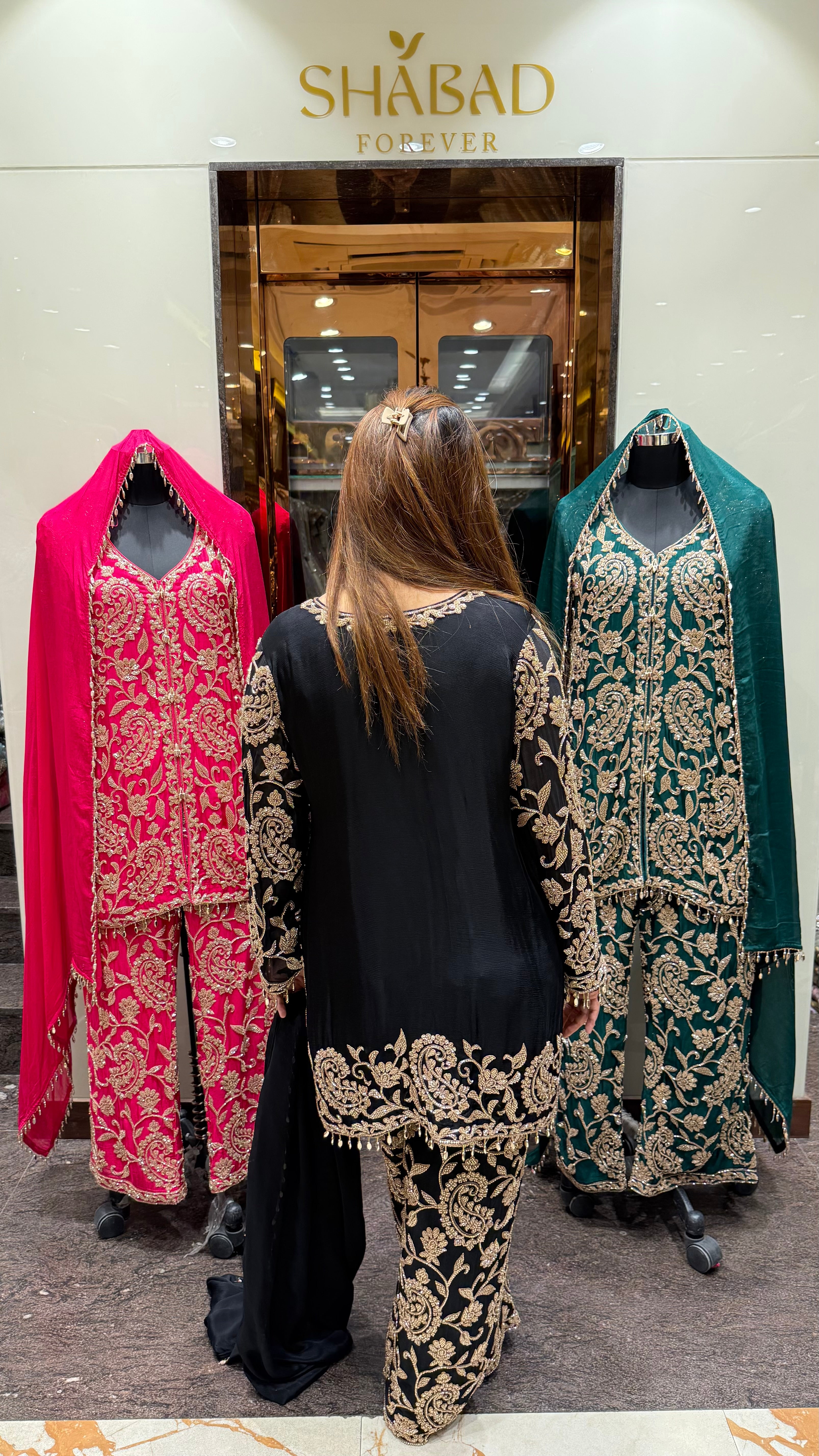 KOHINOOR HEAVY HANDWORK SUIT