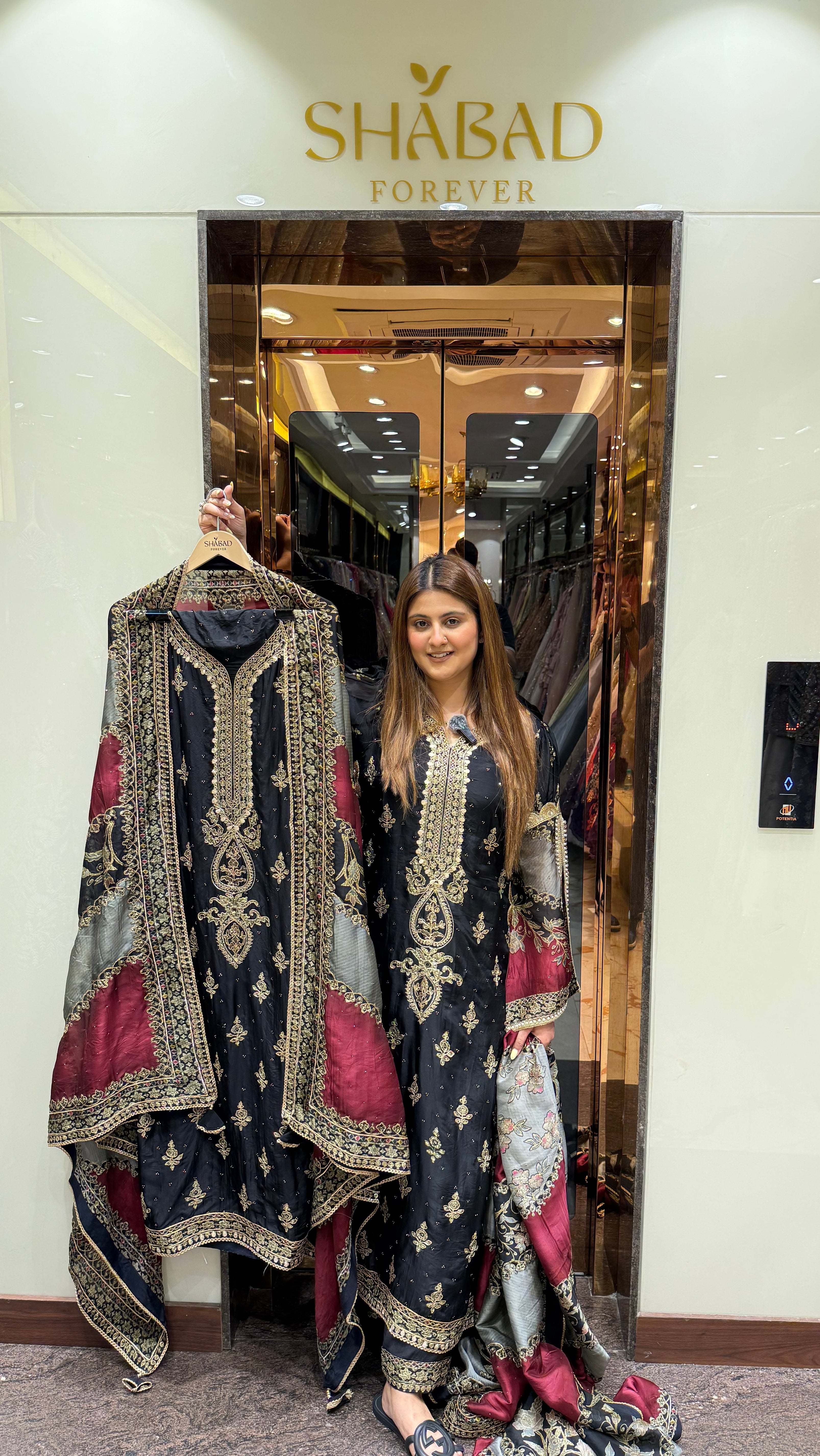 BEGUM BLACK UNSTITCHED SUIT