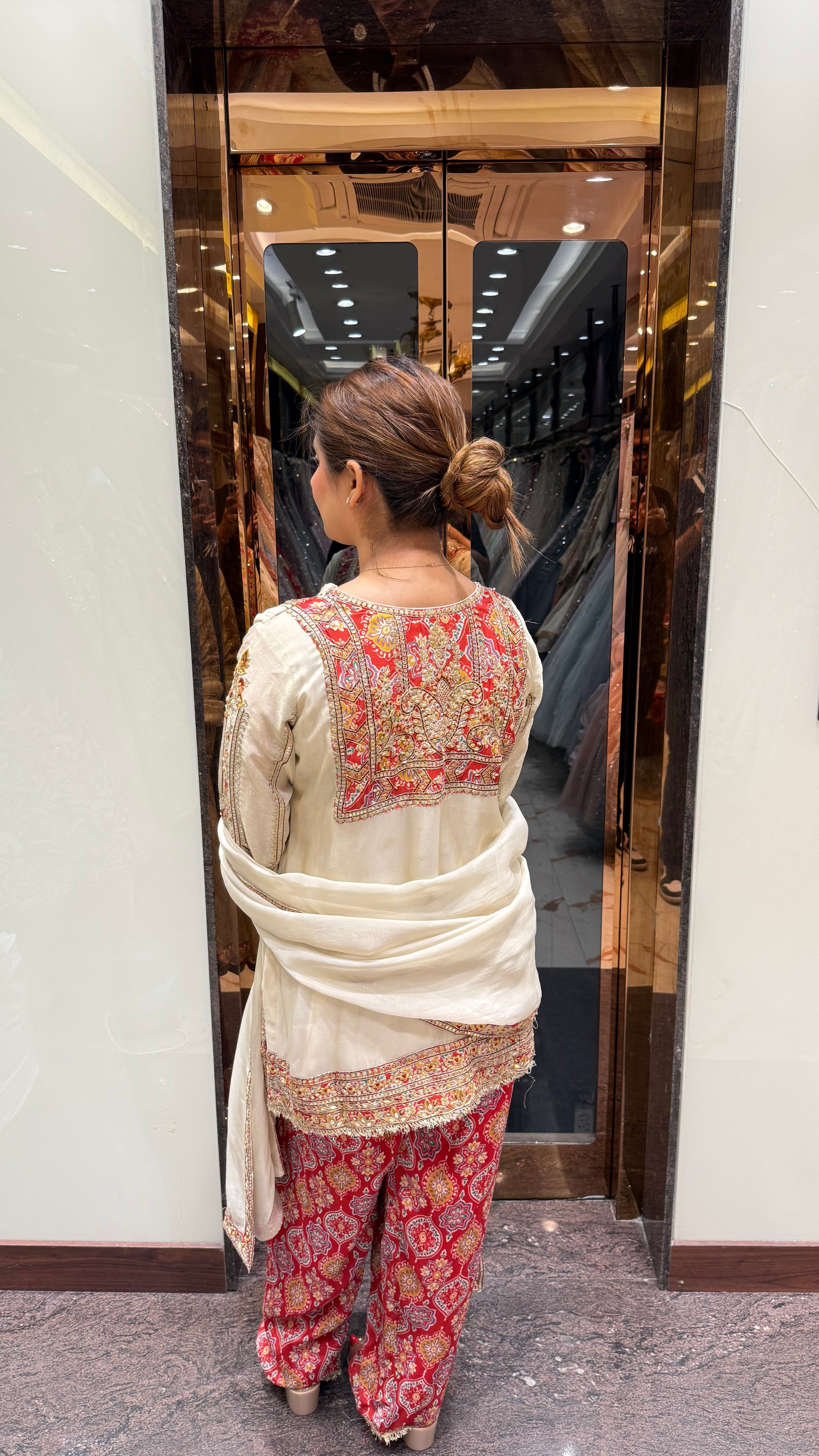 Lashkara Printed Salwar Suit