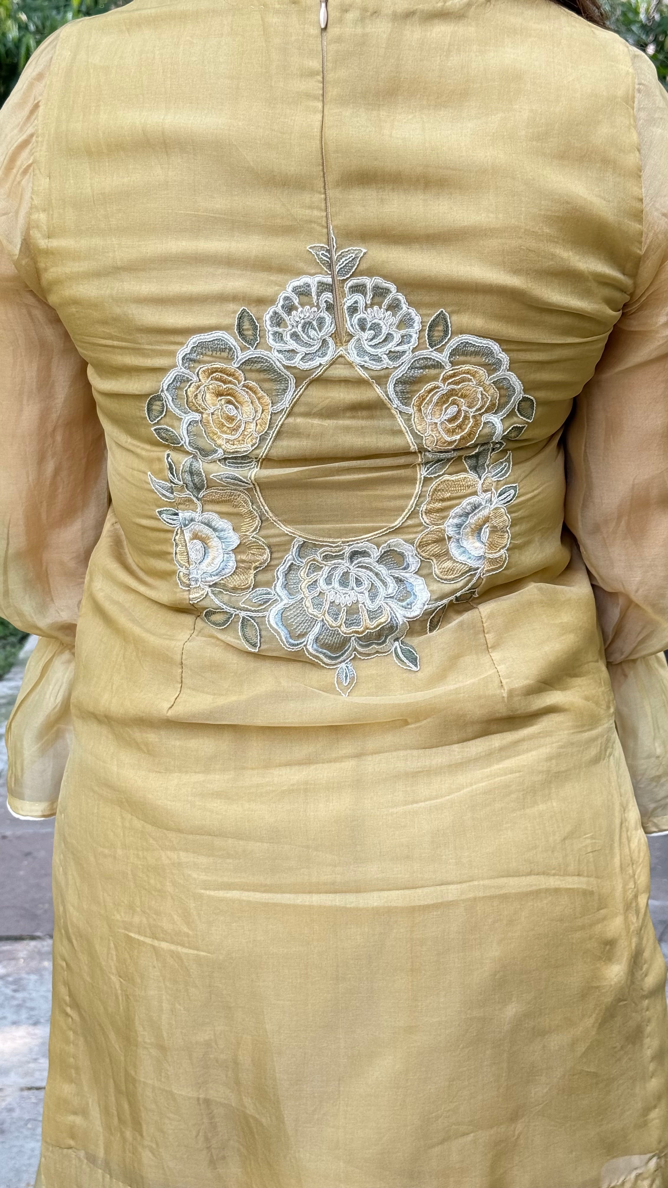 GUL E NOOR Organza Unstitched Suit