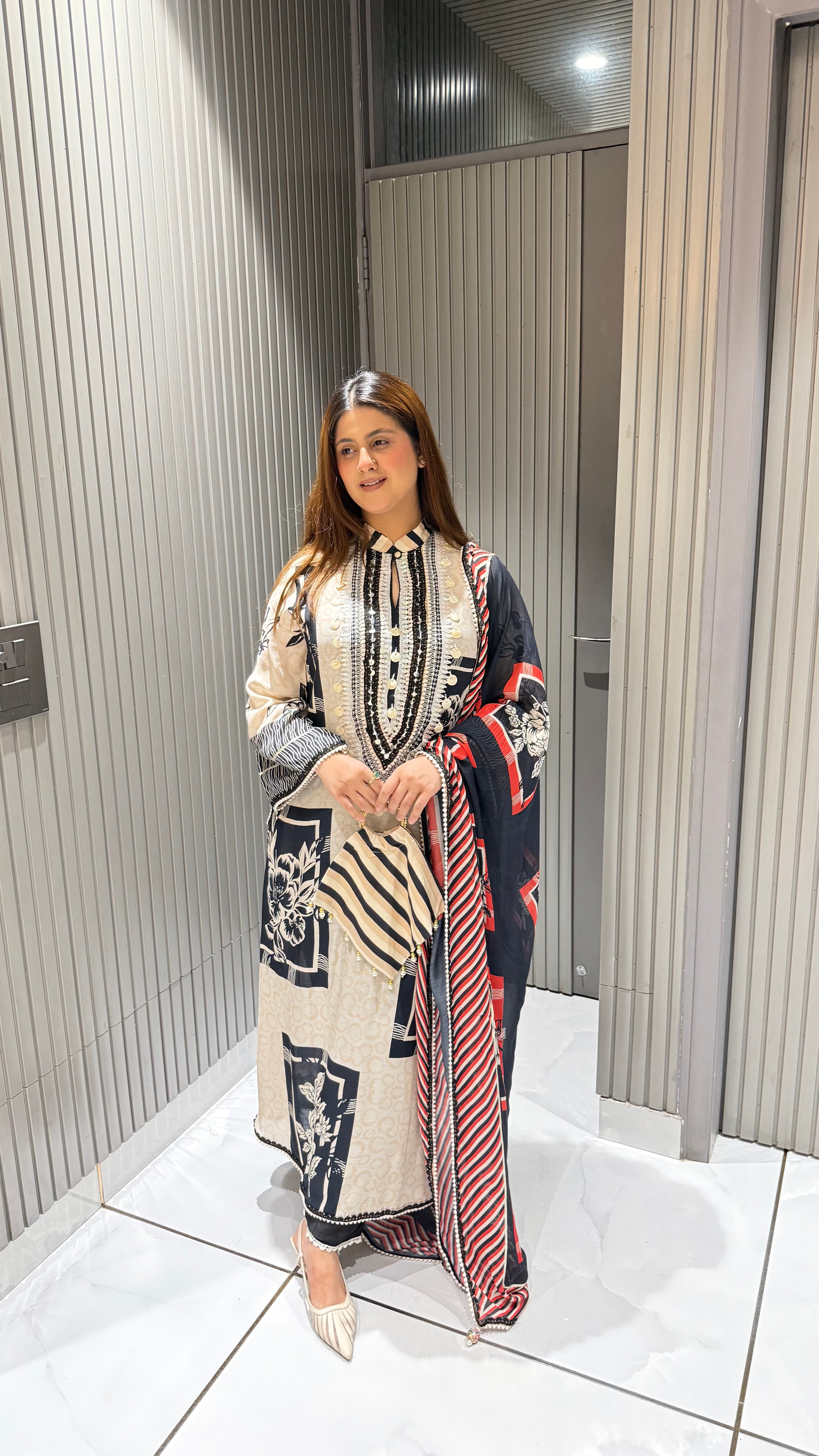 ZYRA MUSLIN CREPE LAWN SUIT