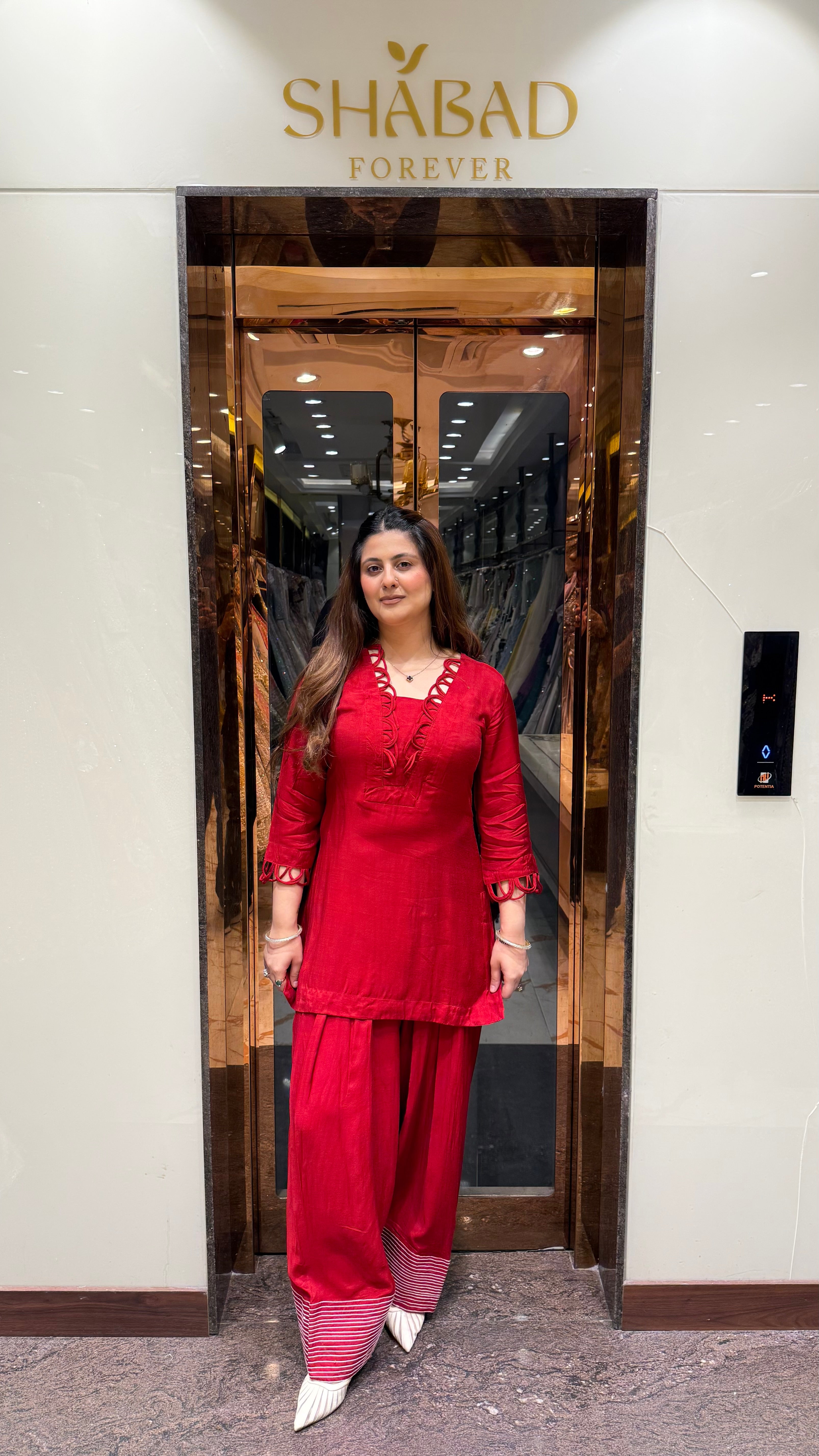 AURA FARSHI CO-ORD SET