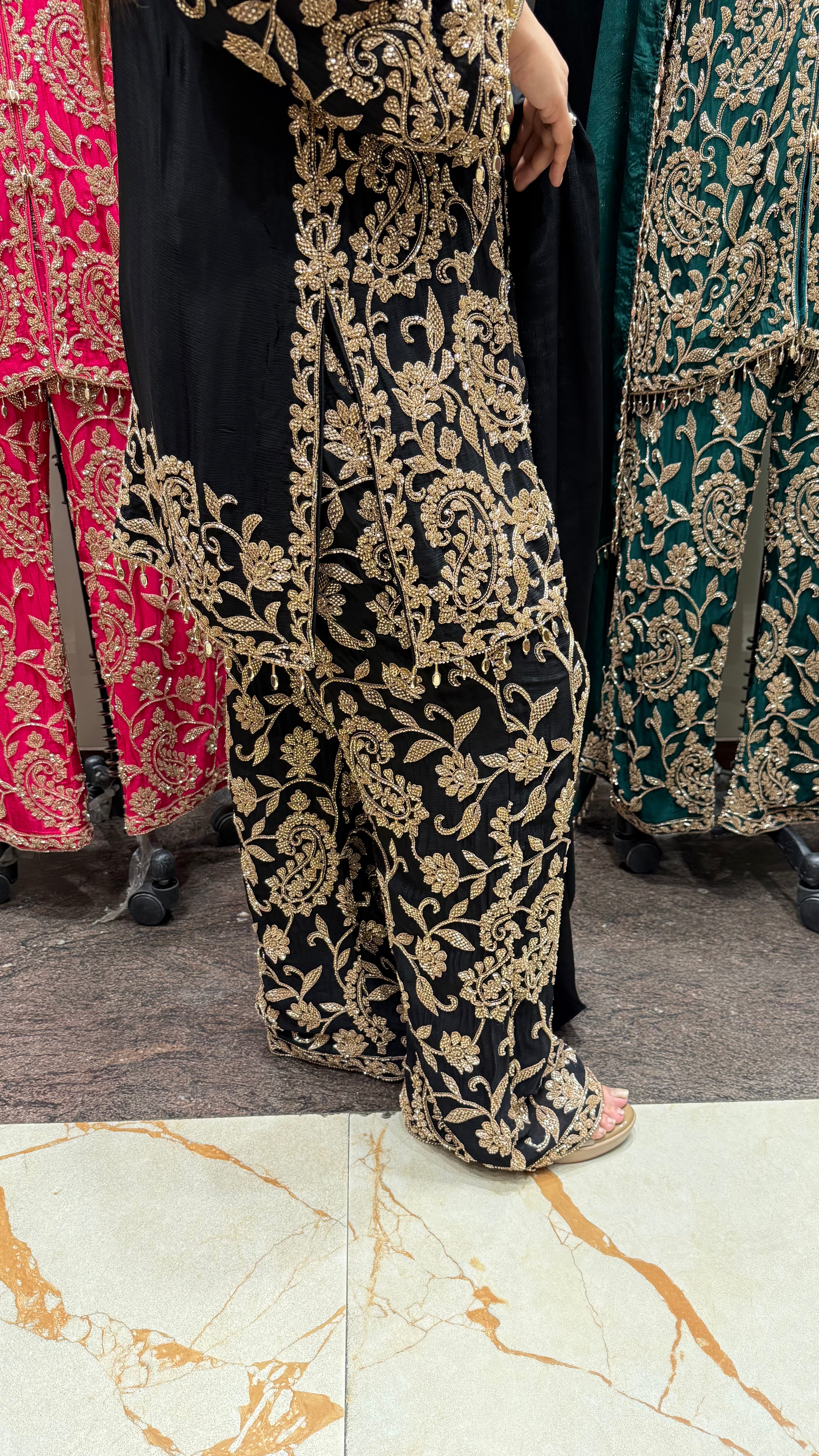 KOHINOOR HEAVY HANDWORK SUIT