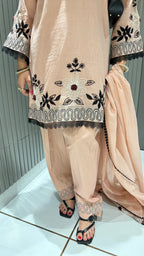 USHAIA MUL FARSHI SUIT