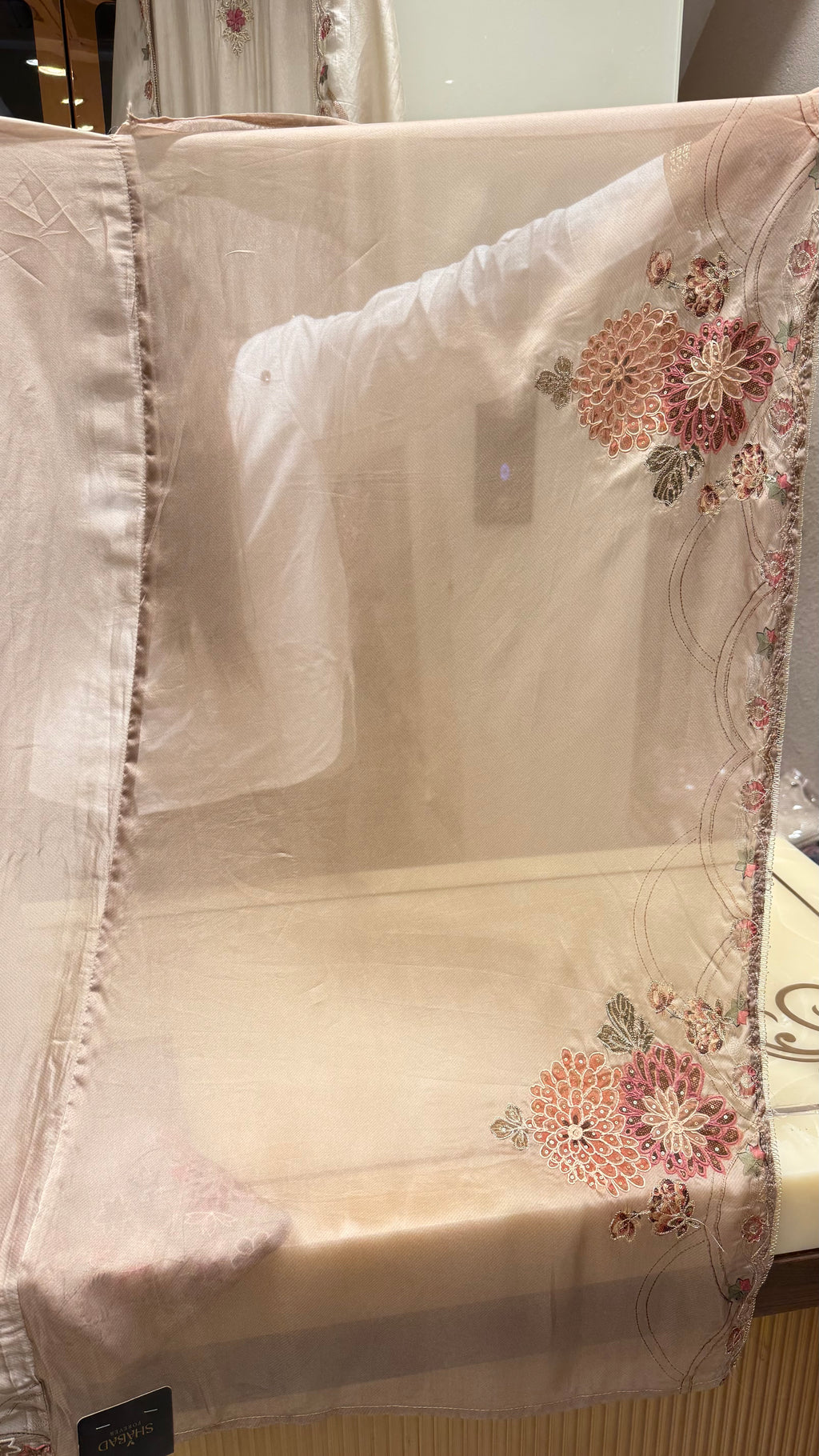 GULBARG UNSTITCHED SUIT