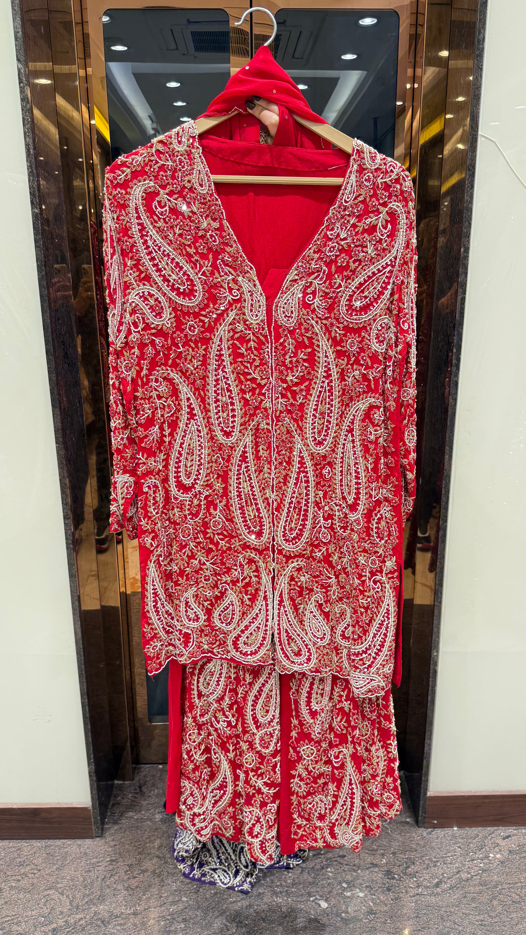 Handwork Chinon Suit With Pearlwork & Katdana Detailing