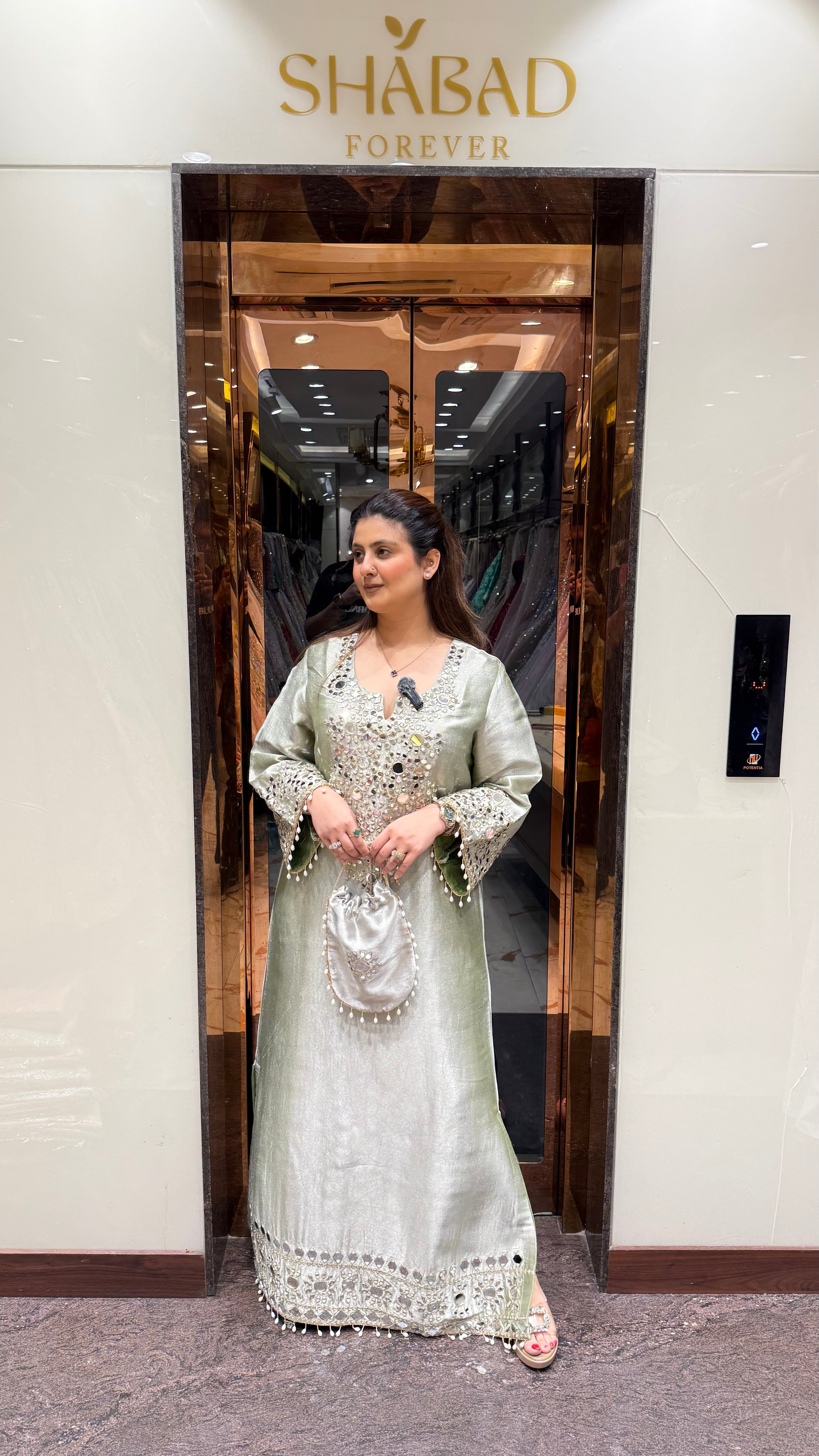 ZAMYA LONG SLIT DRESS