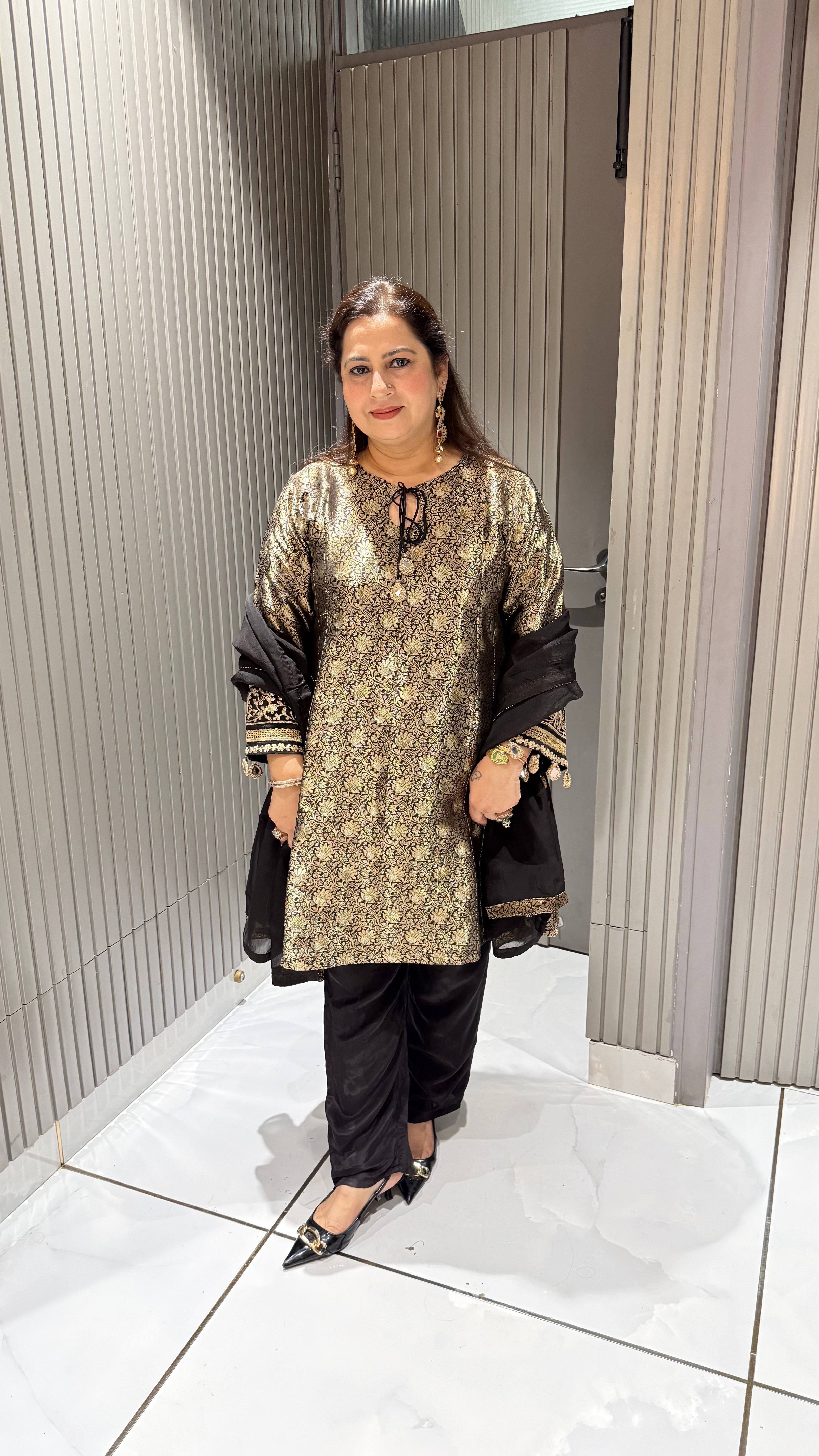 Brocade Front Tie Neckline Suit